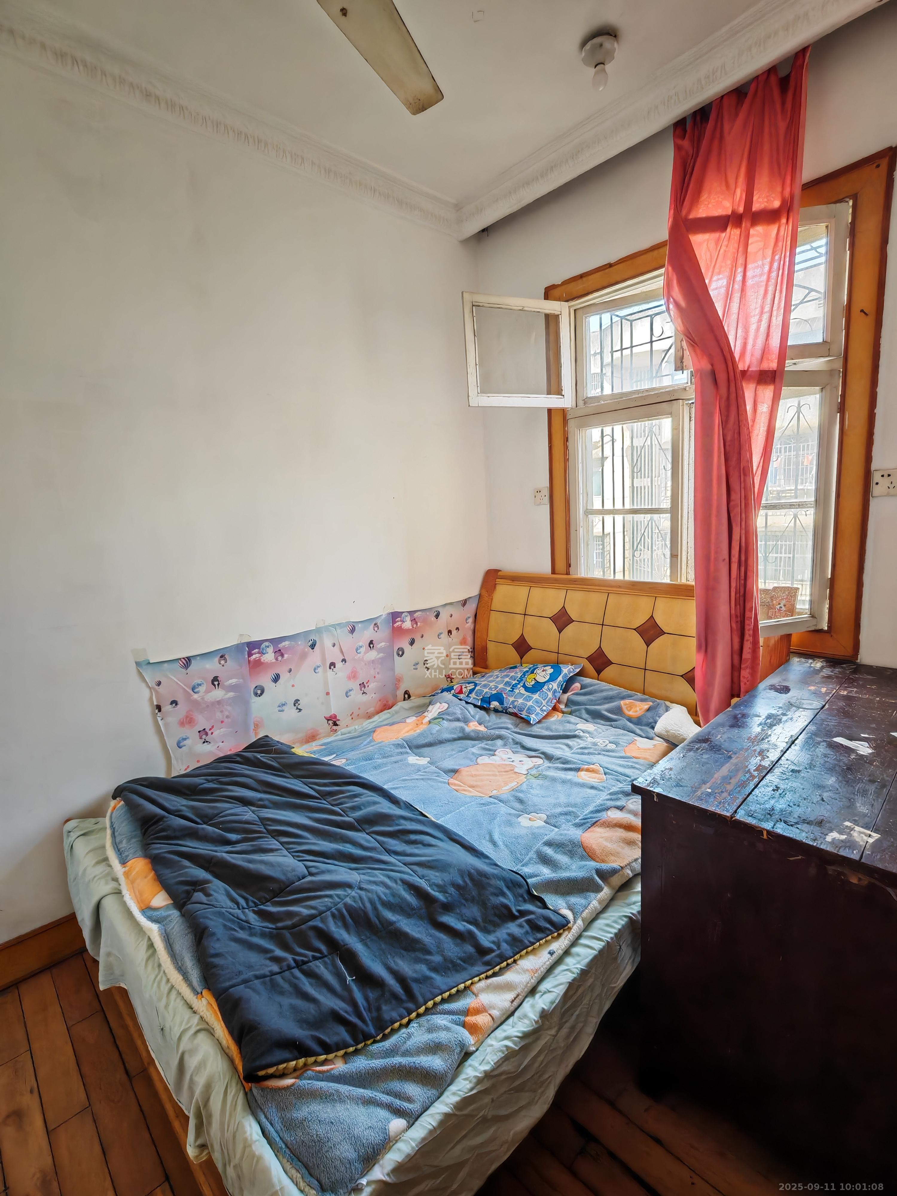 梅岭村 3室1厅1卫 1600.0元/月 梅岭村 3室1厅1卫 1600.0元/月室内图