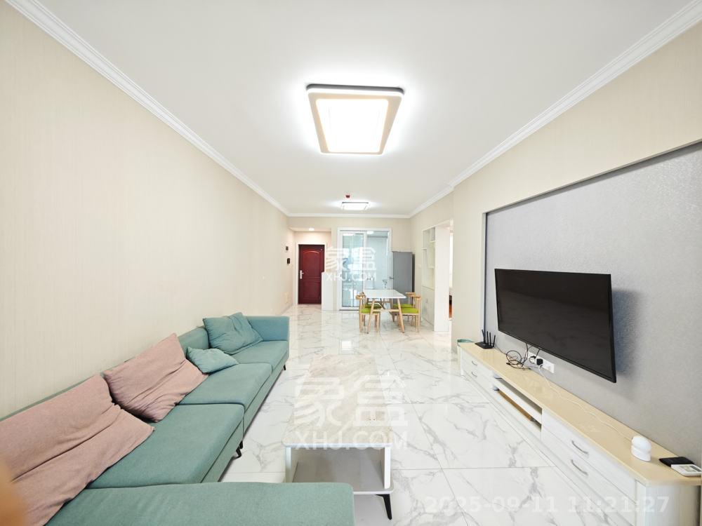 长房半岛蓝湾(观山月) 3室2厅1卫 2350.0元/月 长房半岛蓝湾(观山月) 3室2厅1卫 2350.0元/月室内图