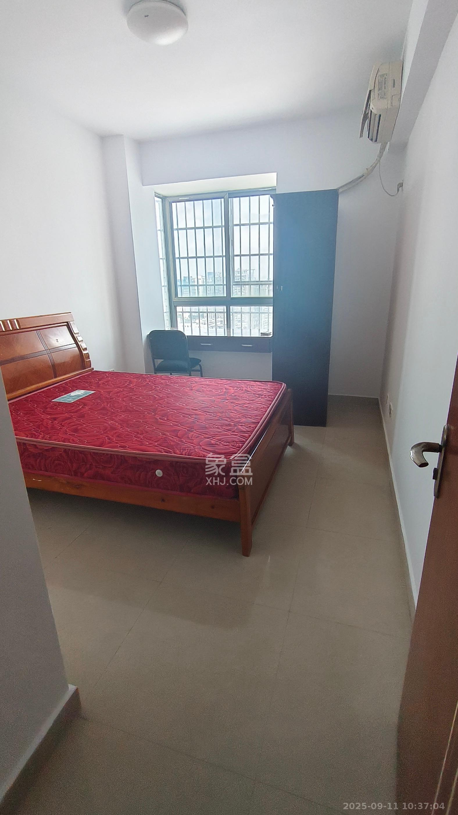 欧园 1室2厅1卫 1900.0元/月 欧园 1室2厅1卫 1900.0元/月室内图