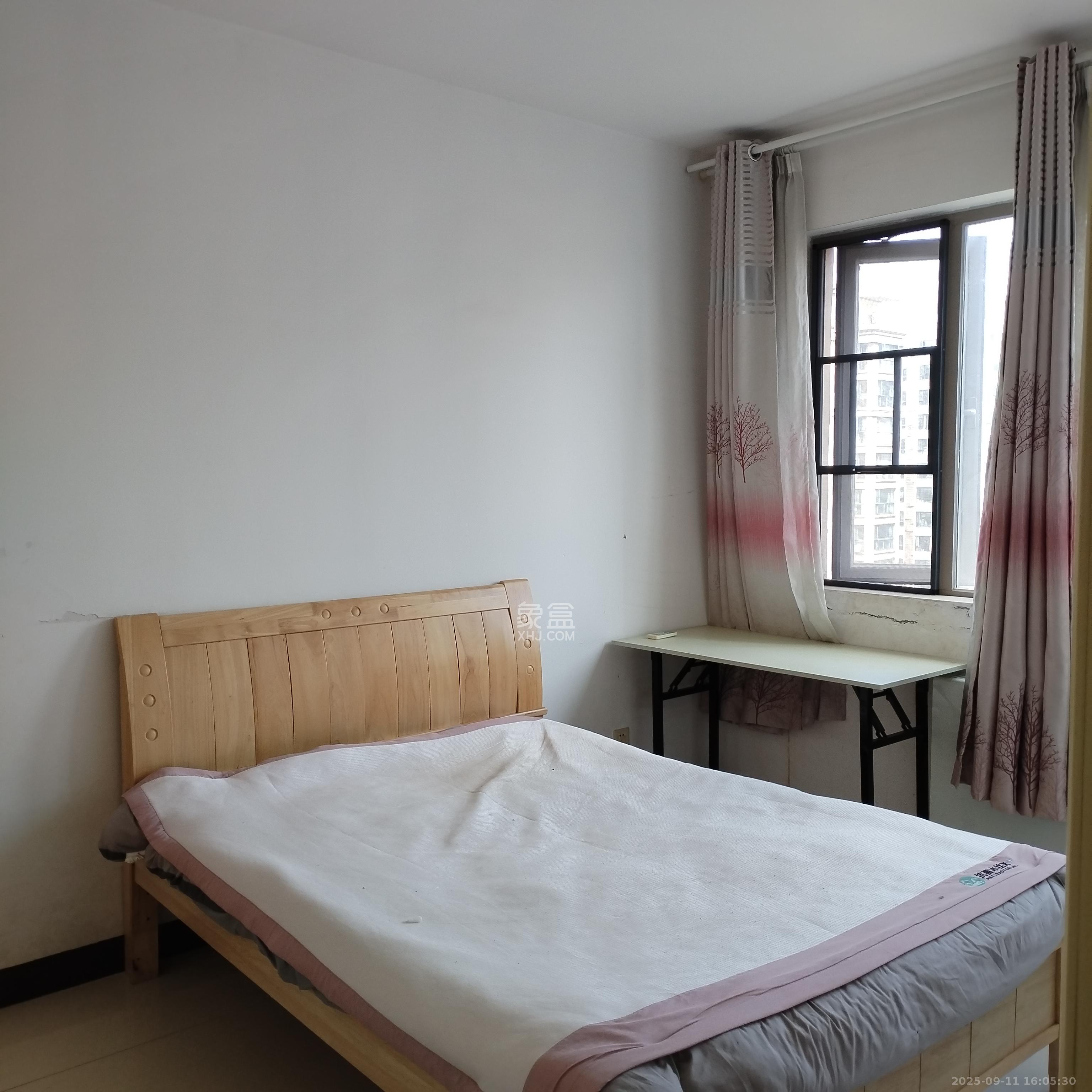 怡海星城  2室2厅1卫    1500.0元/月室内图