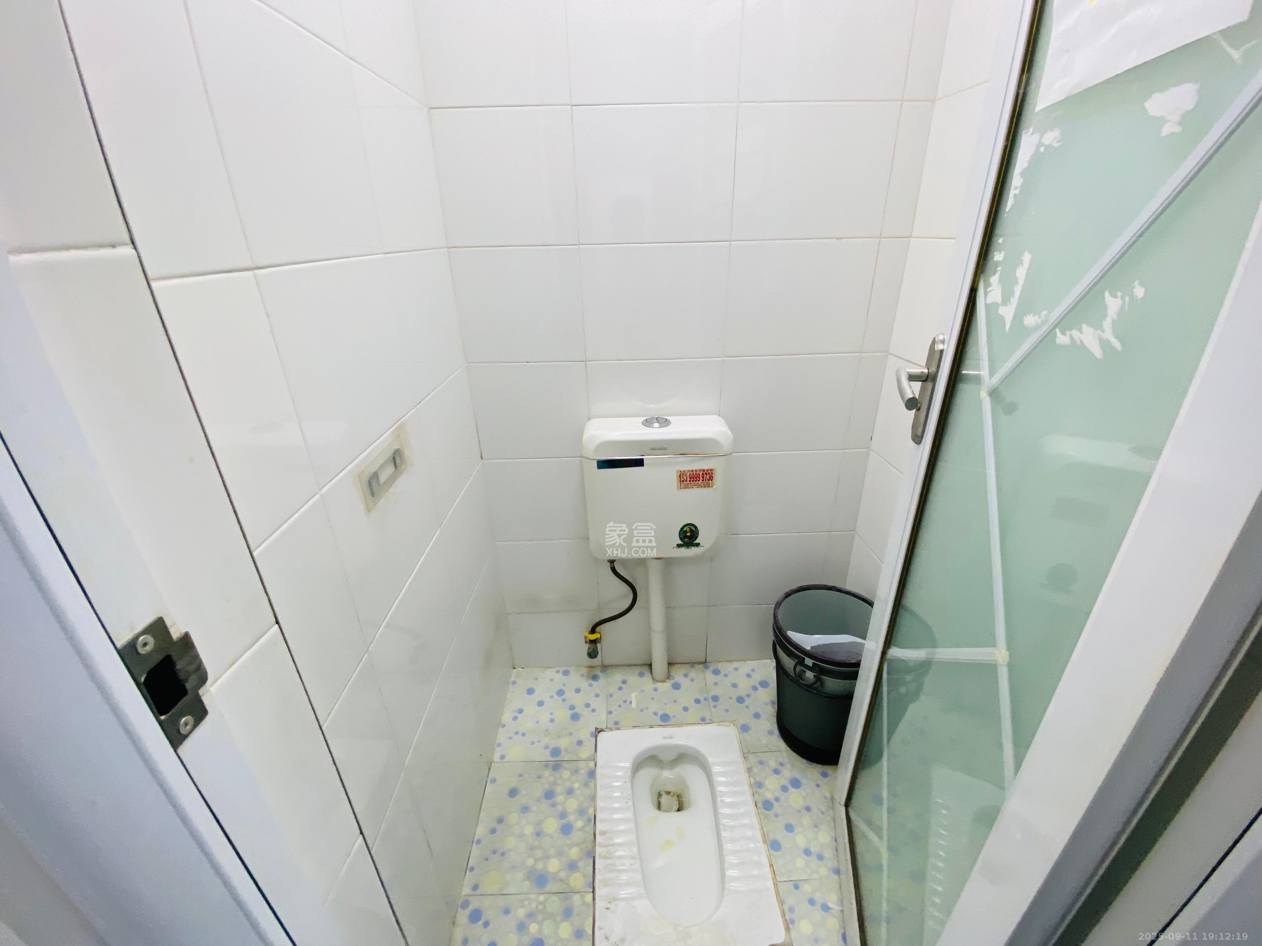 奥克斯广场  1室0厅0卫    8500.0元/月室内图