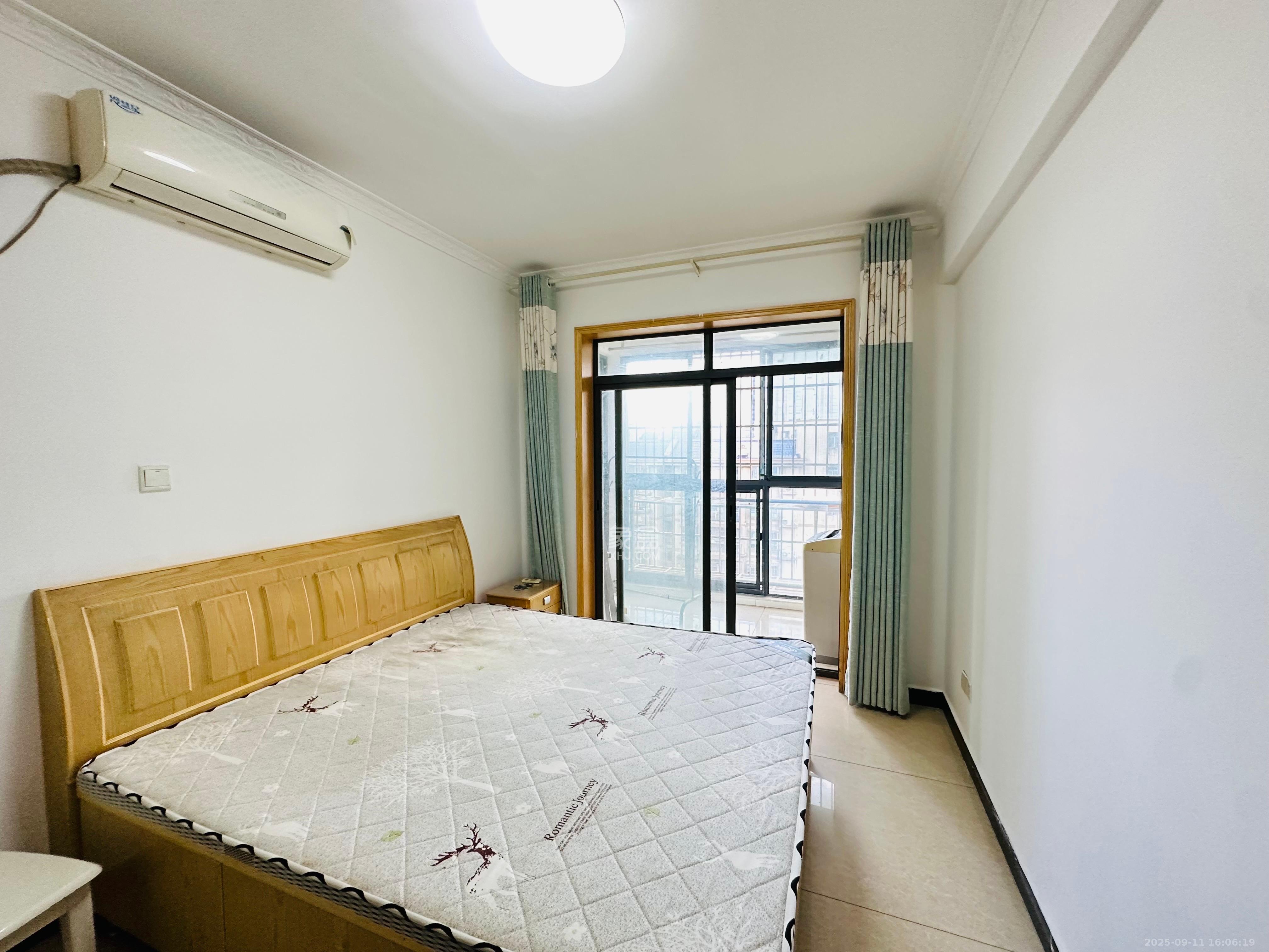 茶山馨苑  3室2厅1卫    2400.0元/月室内图