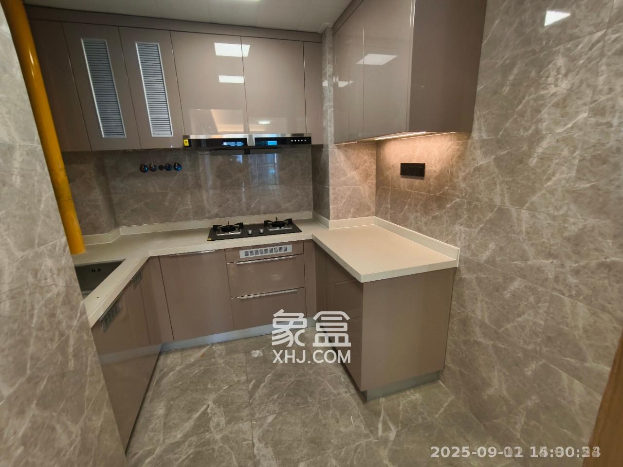 旭辉雨花郡  4室2厅2卫    4500.0元/月室内图