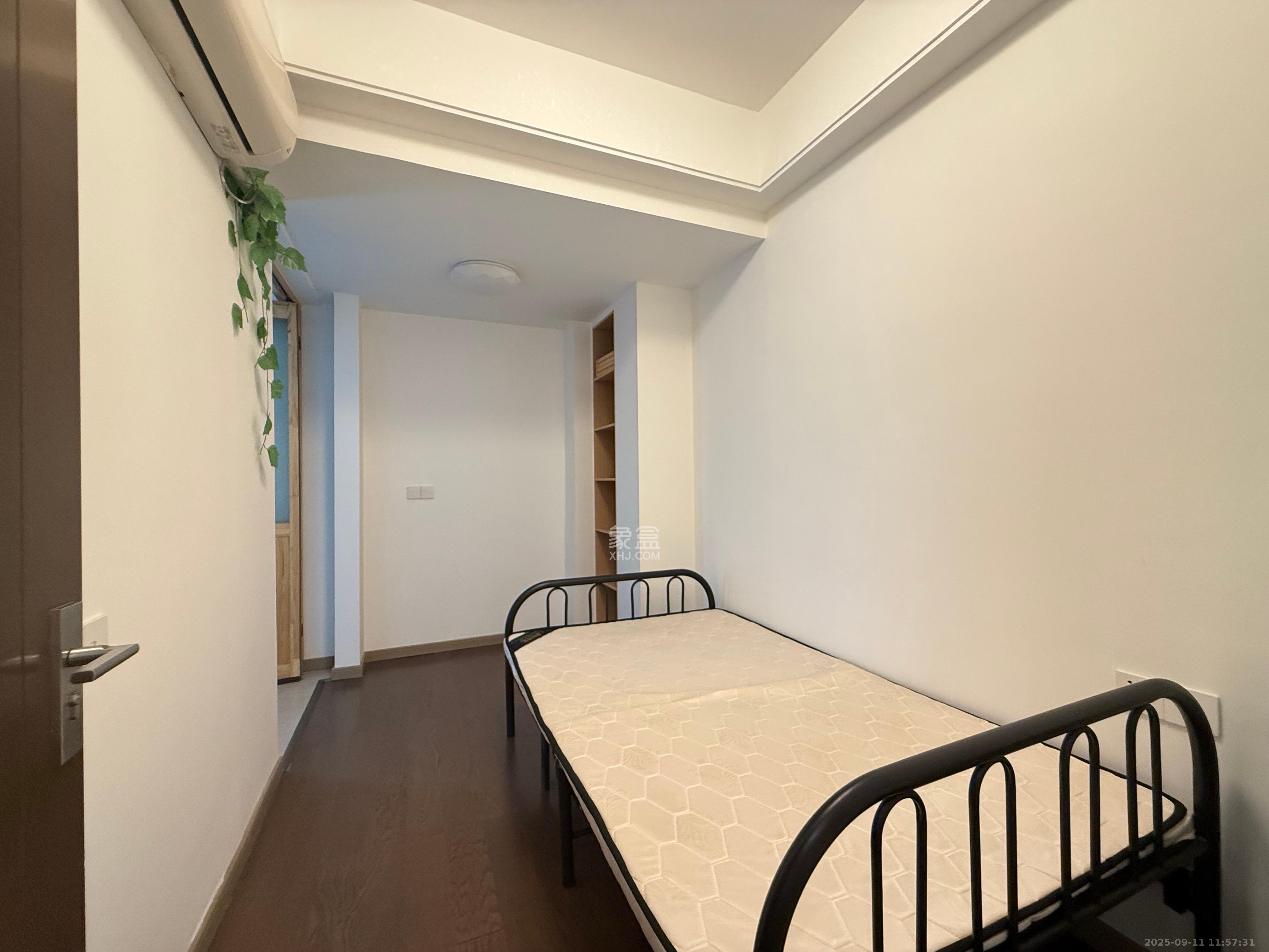 保利天禧C区  4室2厅2卫    6200.0元/月室内图