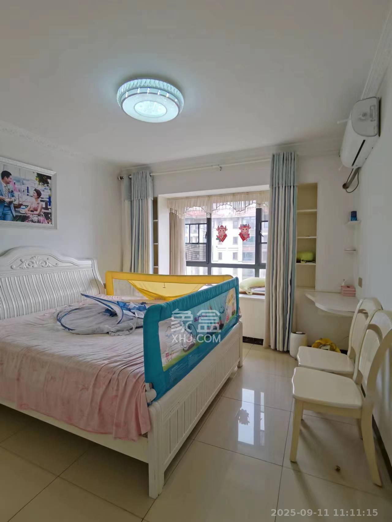 中建芙蓉嘉苑  3室2厅1卫    1800.0元/月 中建芙蓉嘉苑  3室2厅1卫    1800.0元/月室内图