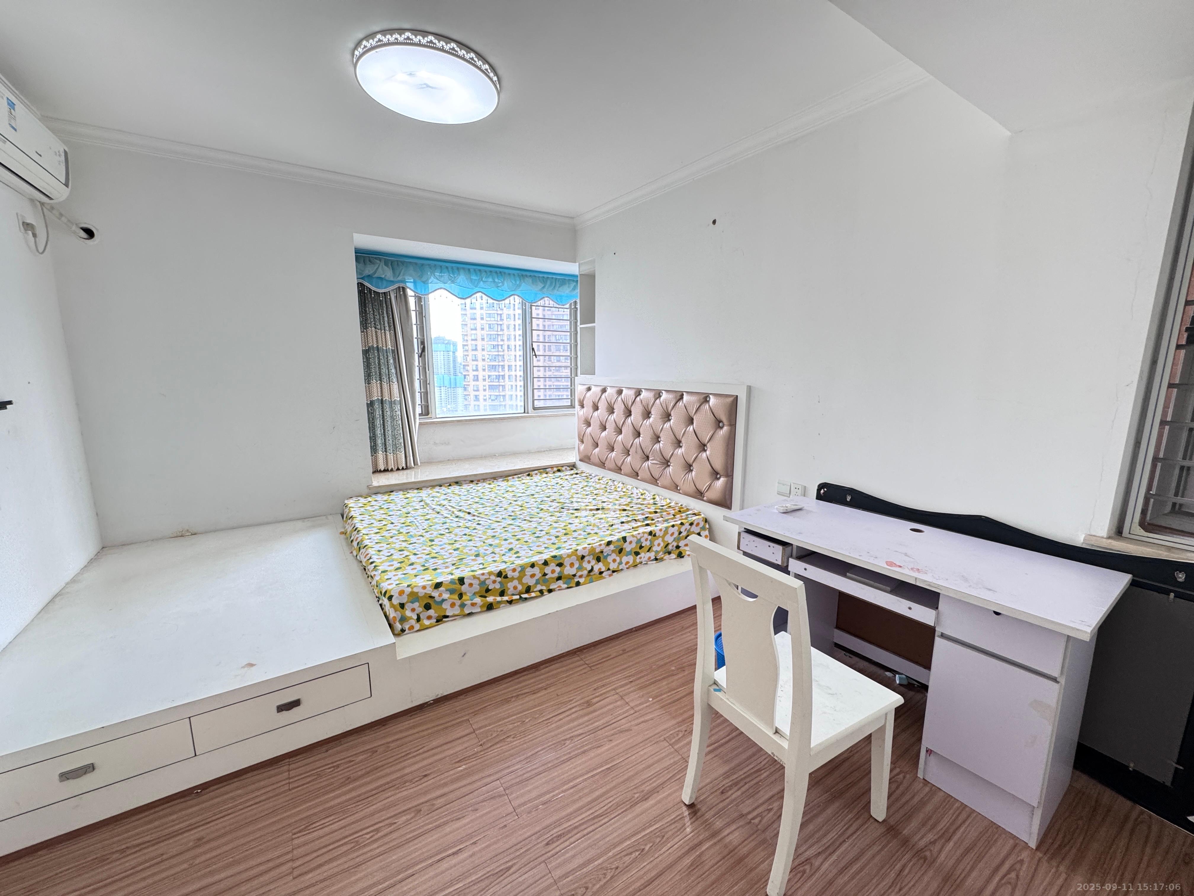 五矿万境水岸一期（万境水岸嘉苑）  1室2厅1卫    2100.0元/月室内图