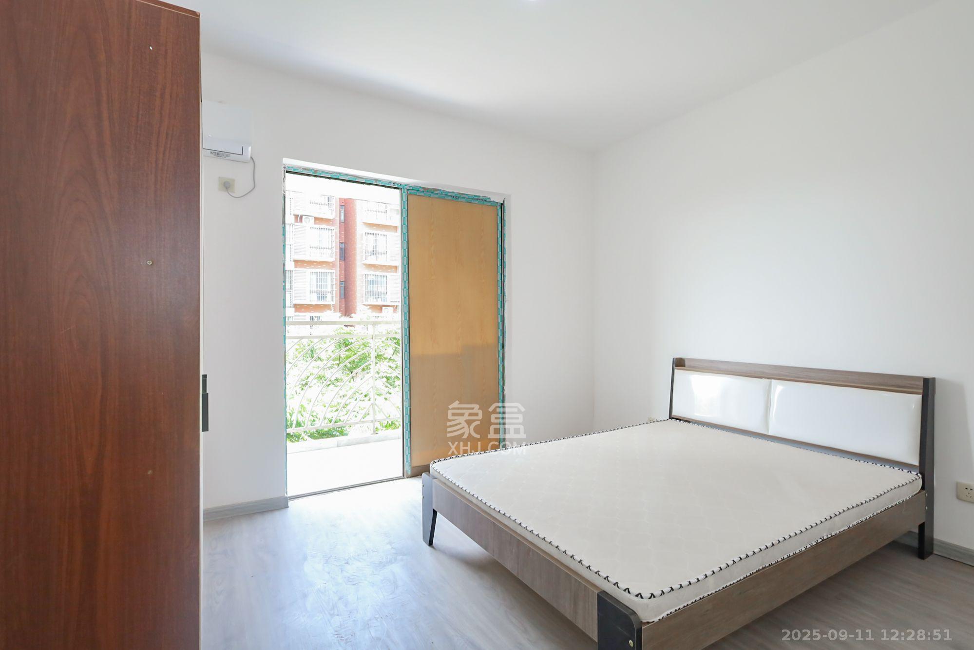 丽都桃源(金峰北院二期)  3室2厅2卫    2200.0元/月 丽都桃源(金峰北院二期)  3室2厅2卫    2200.0元/月室内图