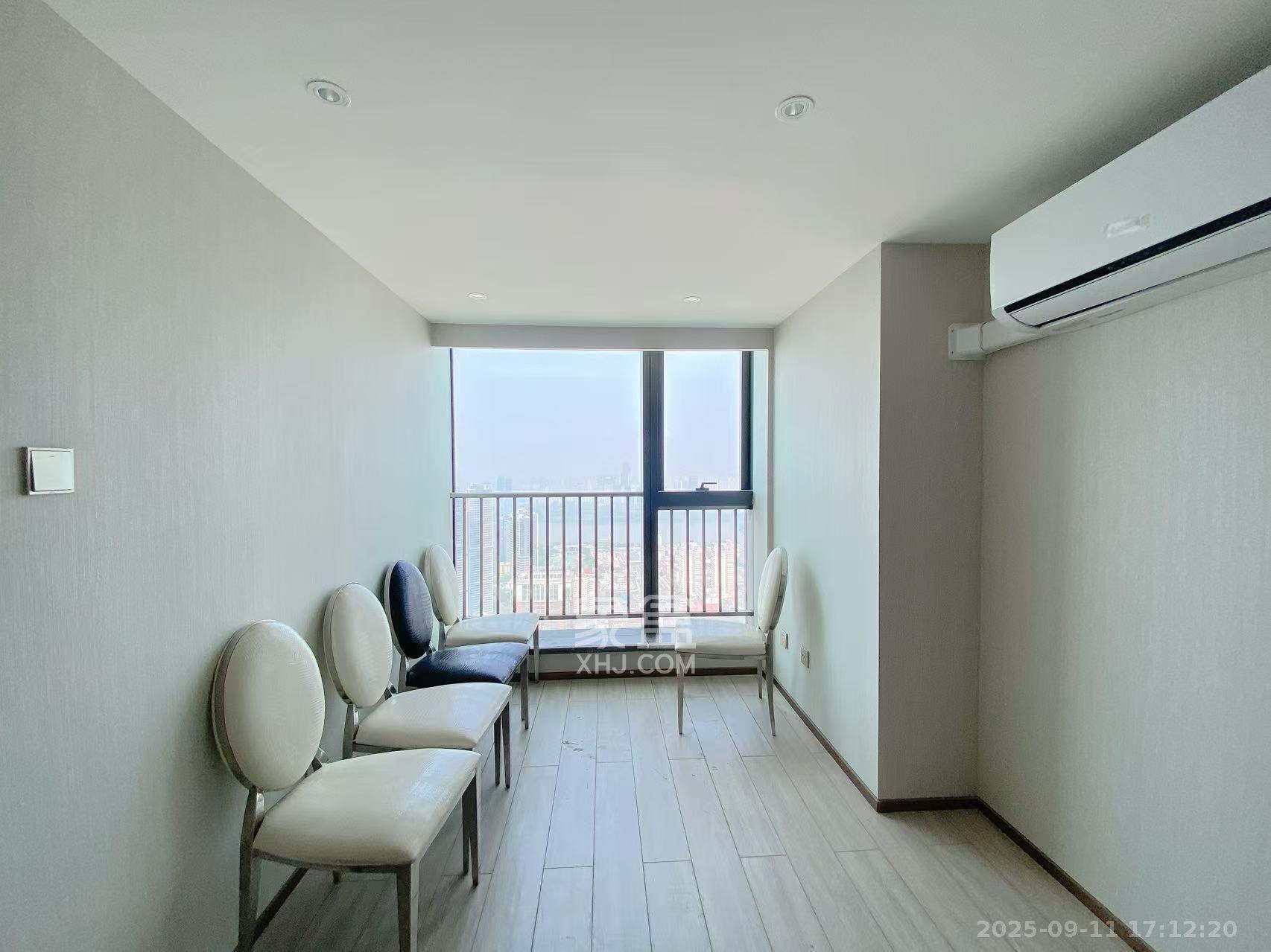 华远华时代  2室1厅1卫    2800.0元/月室内图