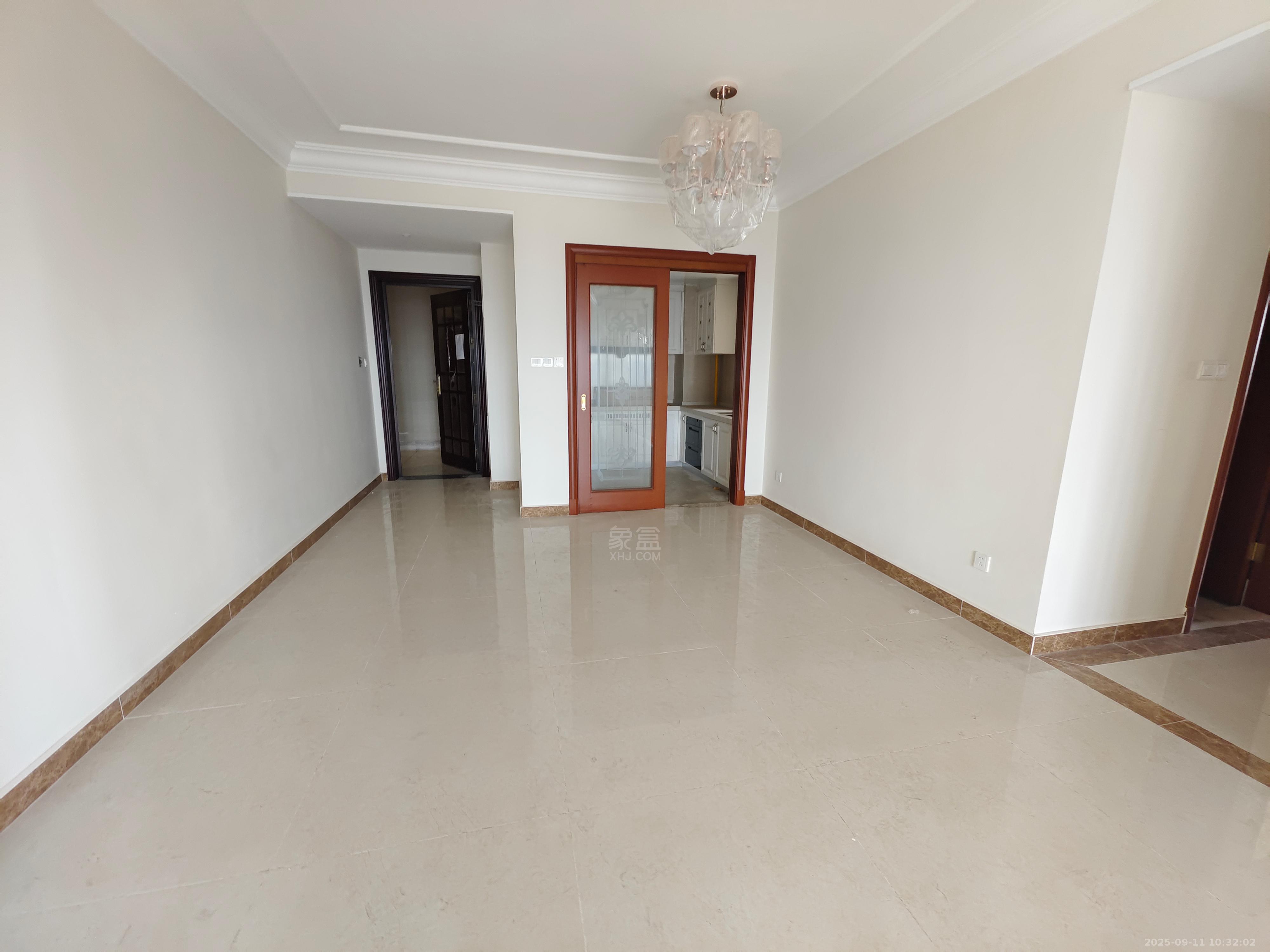 恒大华府 3室2厅2卫 1800.0元/月 恒大华府 3室2厅2卫 1800.0元/月室内图