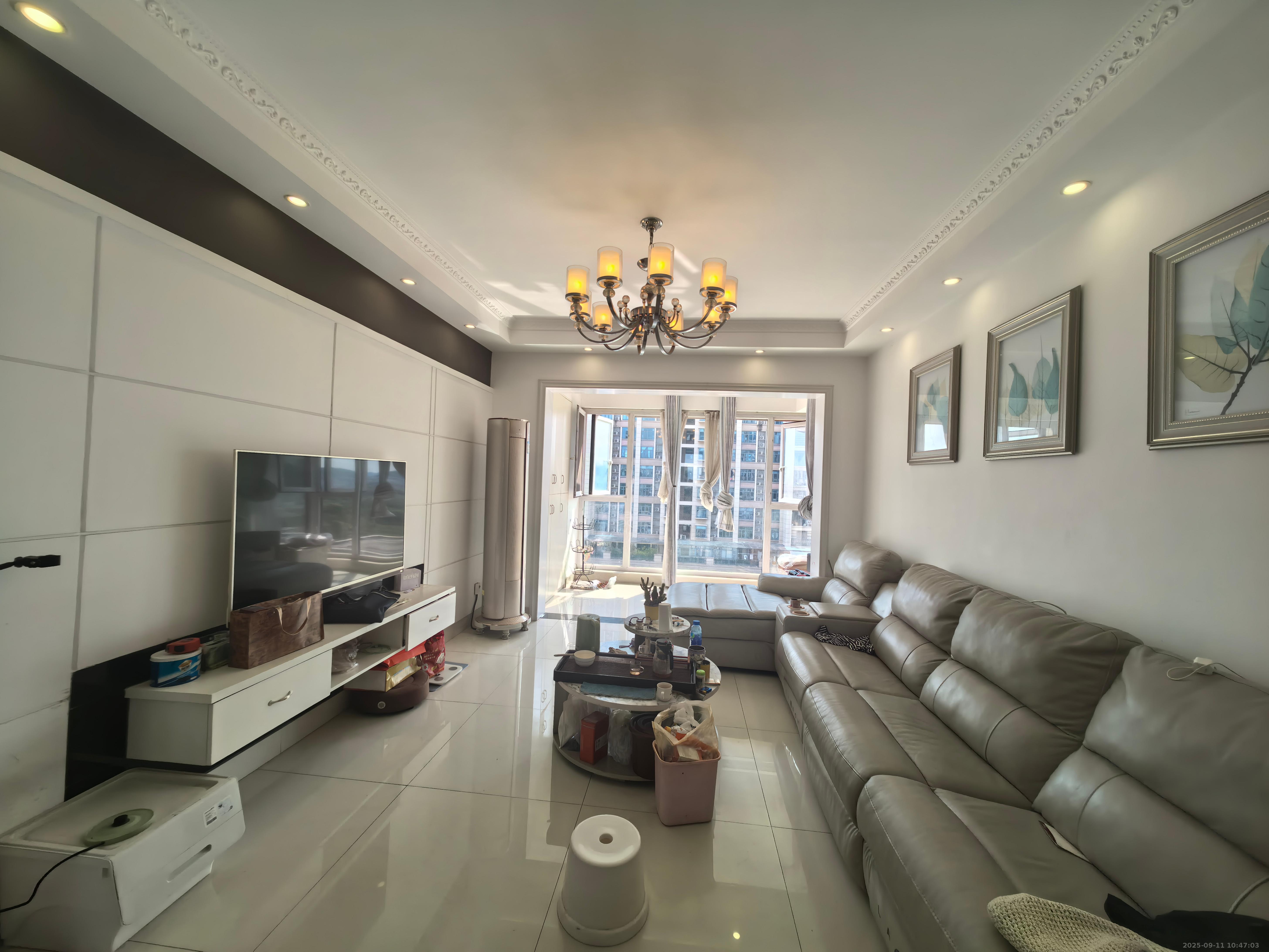 碧桂园  3室2厅1卫    1700.0元/月室内图