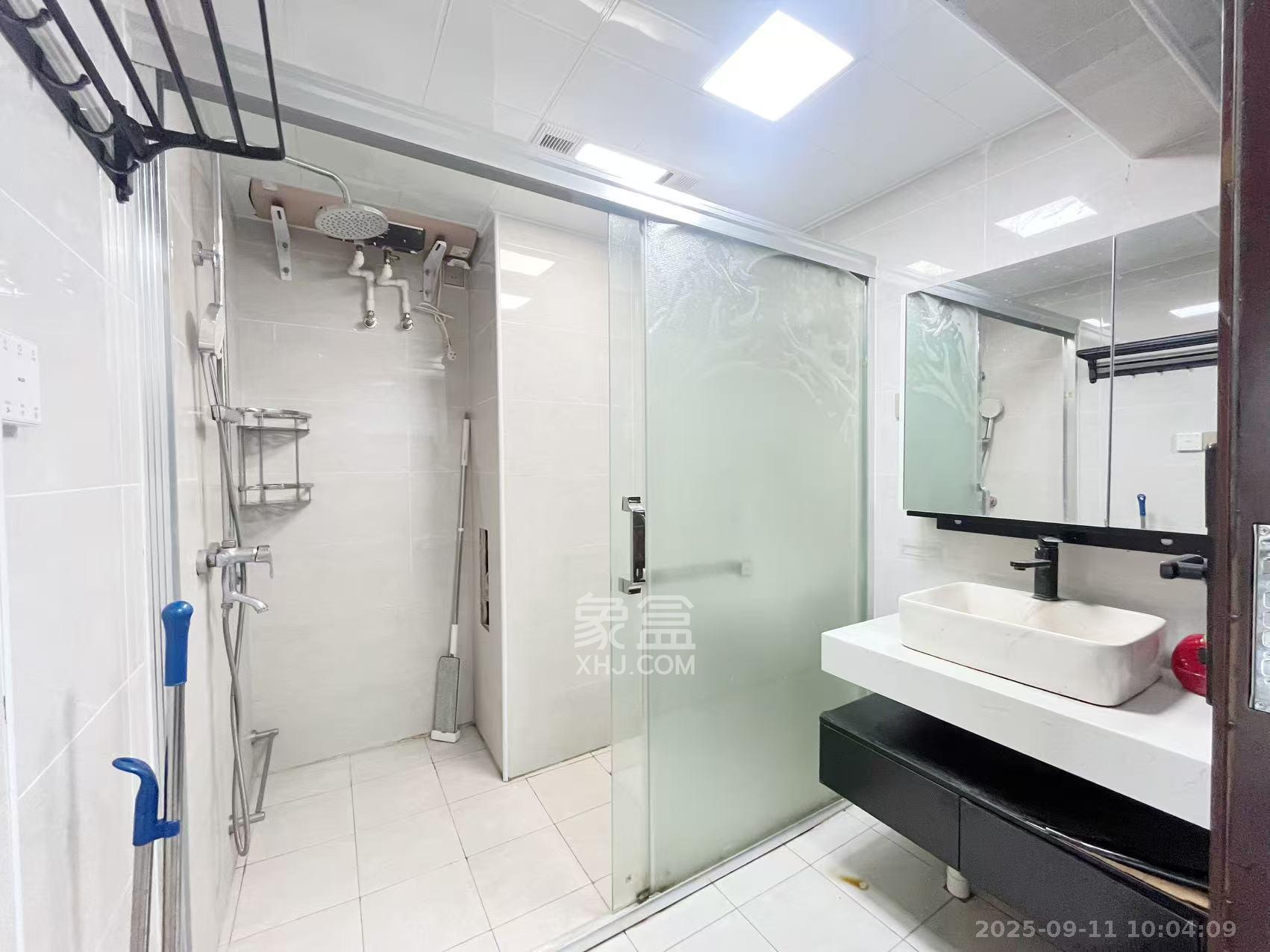 荣悦台  1室1厅1卫    2000.0元/月室内图