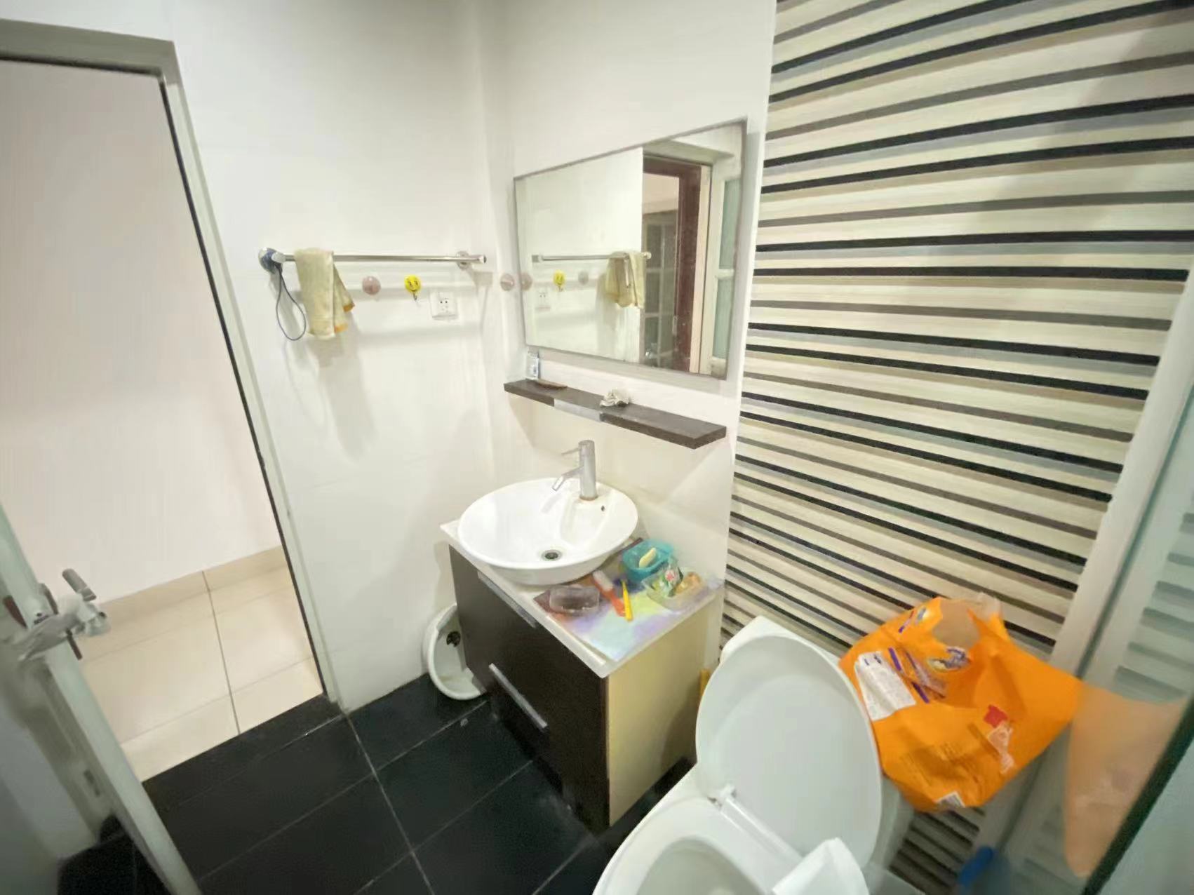 金碧文华 3室2厅2卫 3800.0元/月 金碧文华 3室2厅2卫 3800.0元/月室内图