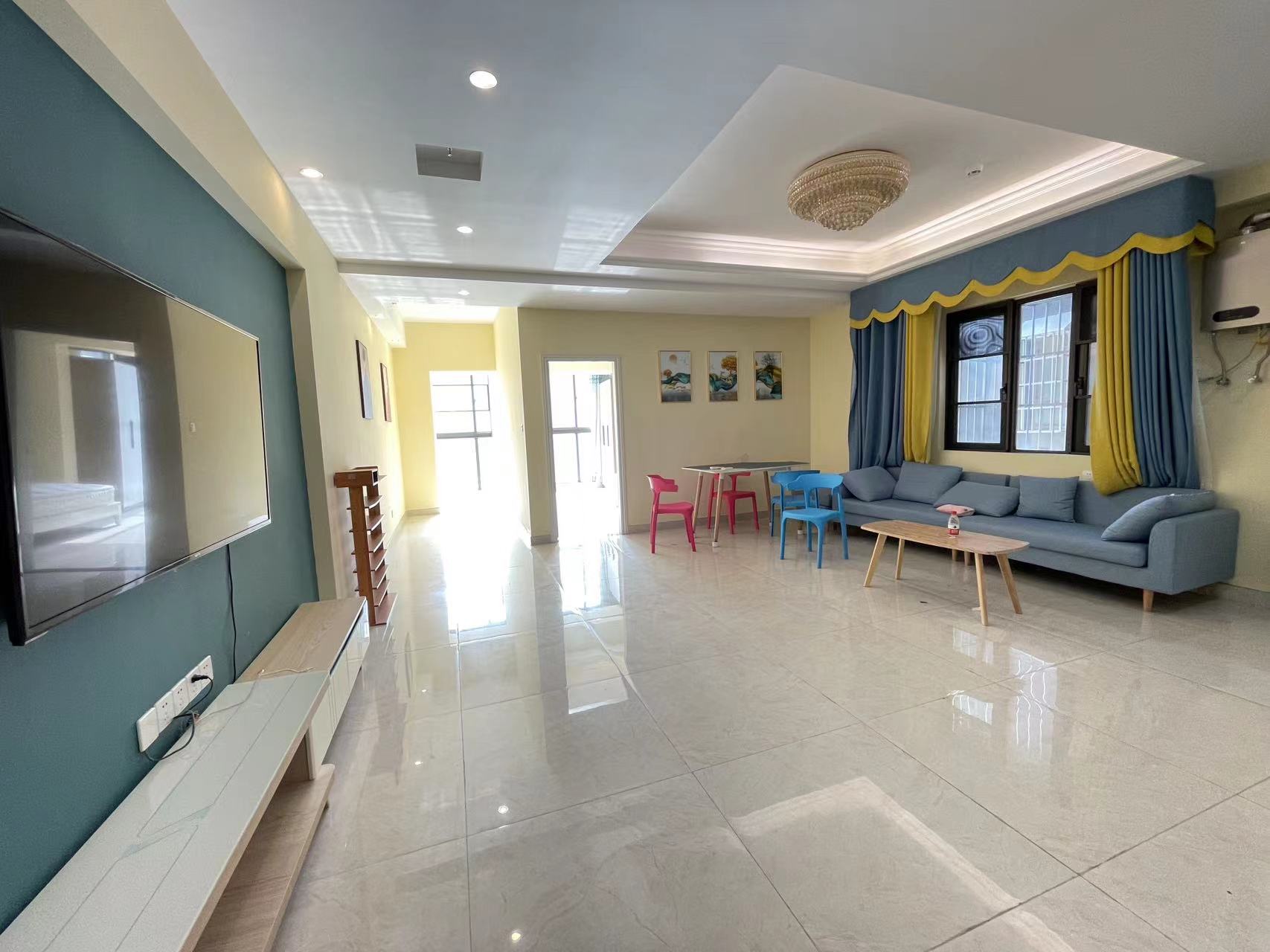 华润中心  2室1厅1卫    4000.0元/月 华润中心  2室1厅1卫    4000.0元/月室内图