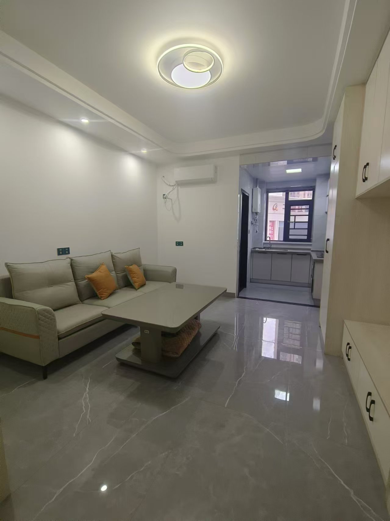 南苑上和三期 1室1厅1卫 1200.0元/月 南苑上和三期 1室1厅1卫 1200.0元/月室内图