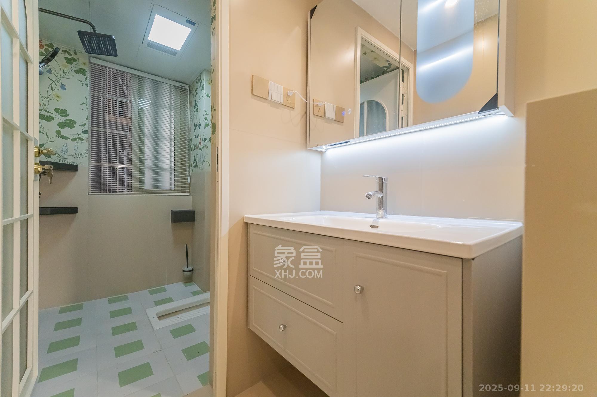 锦璨家园 3室2厅2卫 69.8万 锦璨家园 3室2厅2卫 69.8万卫生间