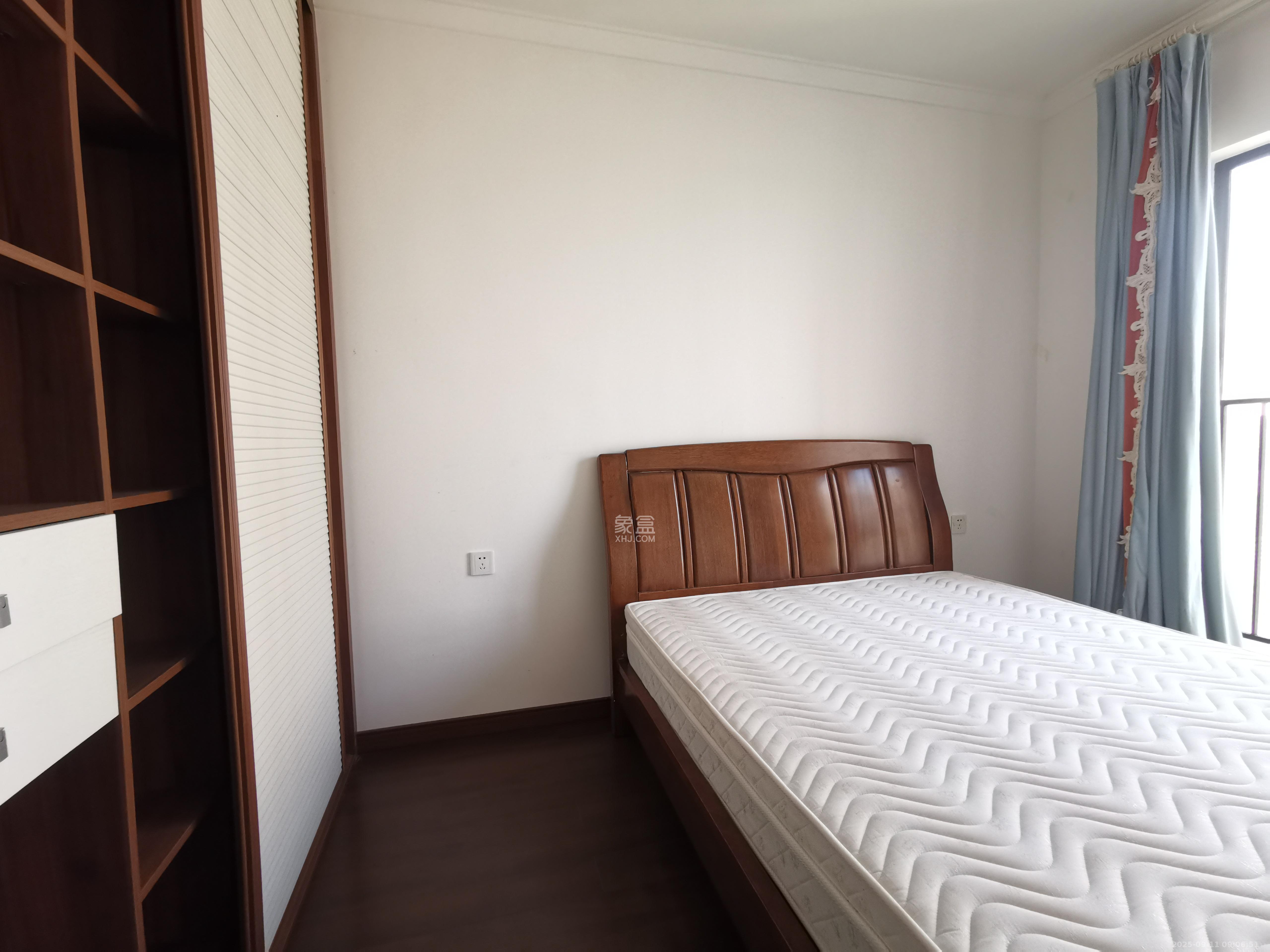 万科白鹭郡  3室2厅2卫    2800.0元/月室内图