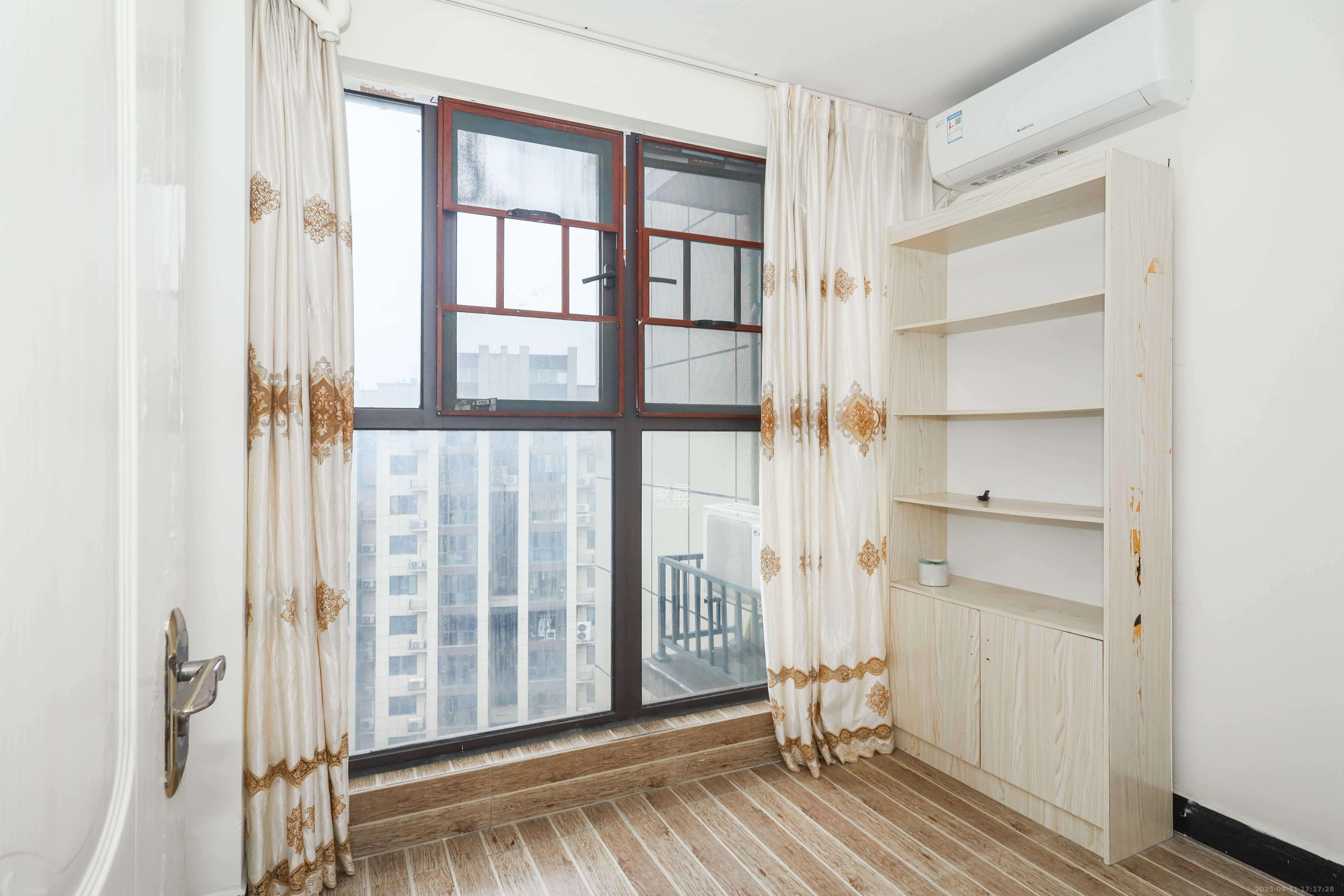 中国铁建梅溪青秀二期  4室2厅2卫    2800.0元/月 中国铁建梅溪青秀二期  4室2厅2卫    2800.0元/月室内图