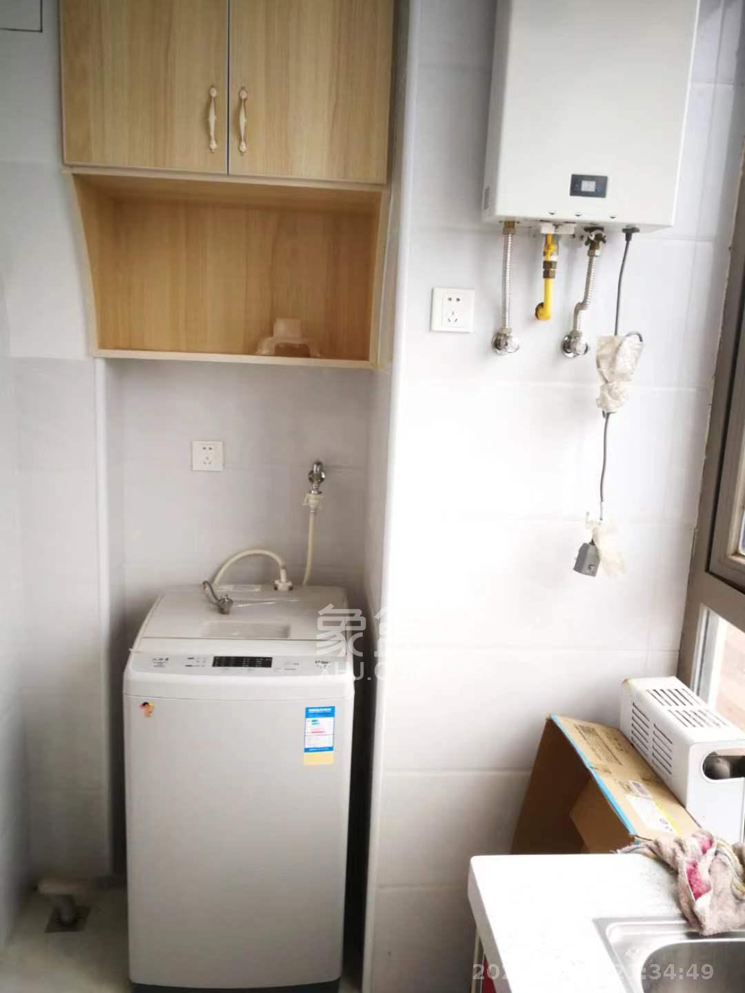 怡海星城  1室1厅1卫    900.0元/月室内图