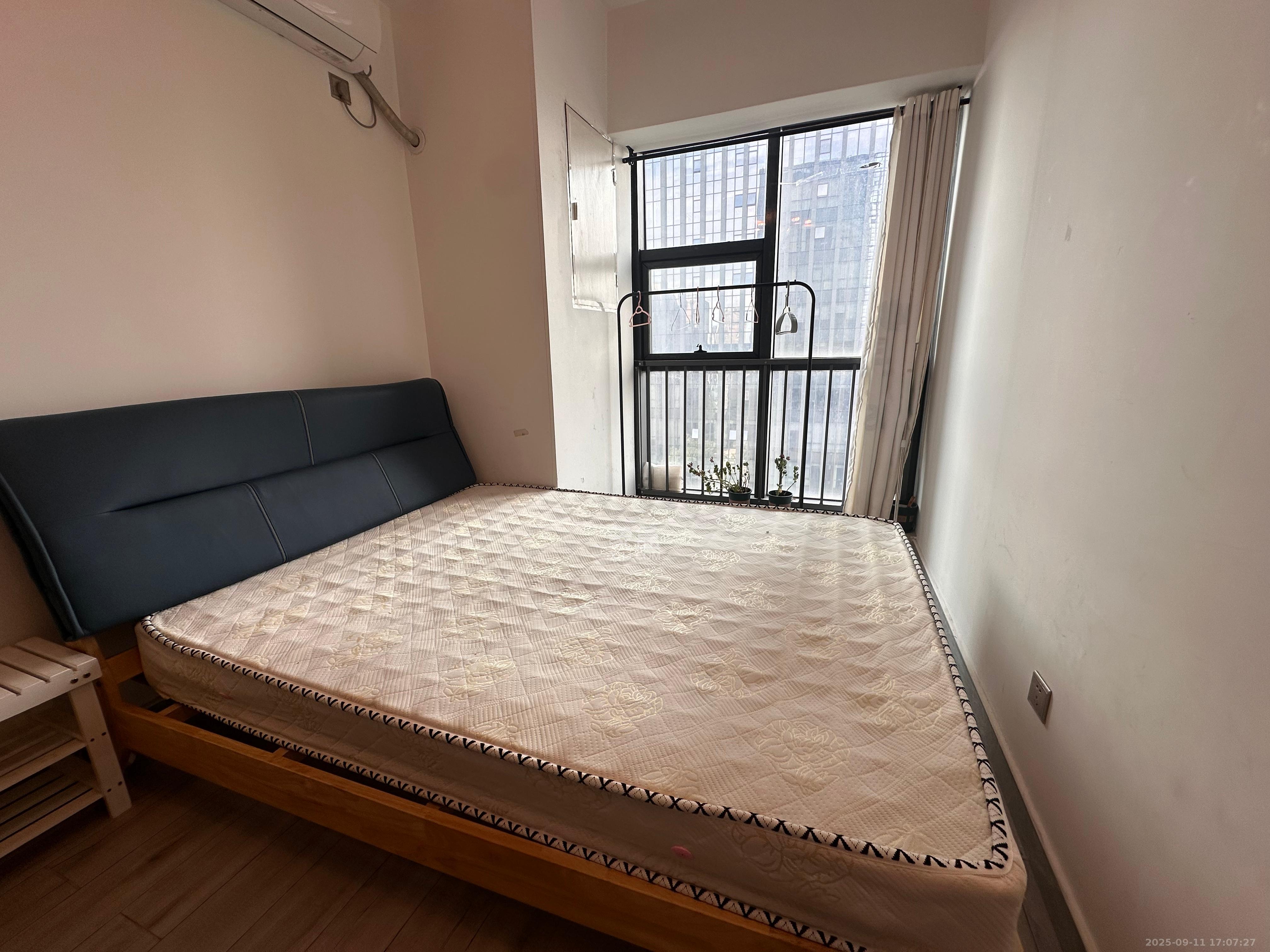 第六都（陆都小区）  1室1厅1卫    1700.0元/月室内图