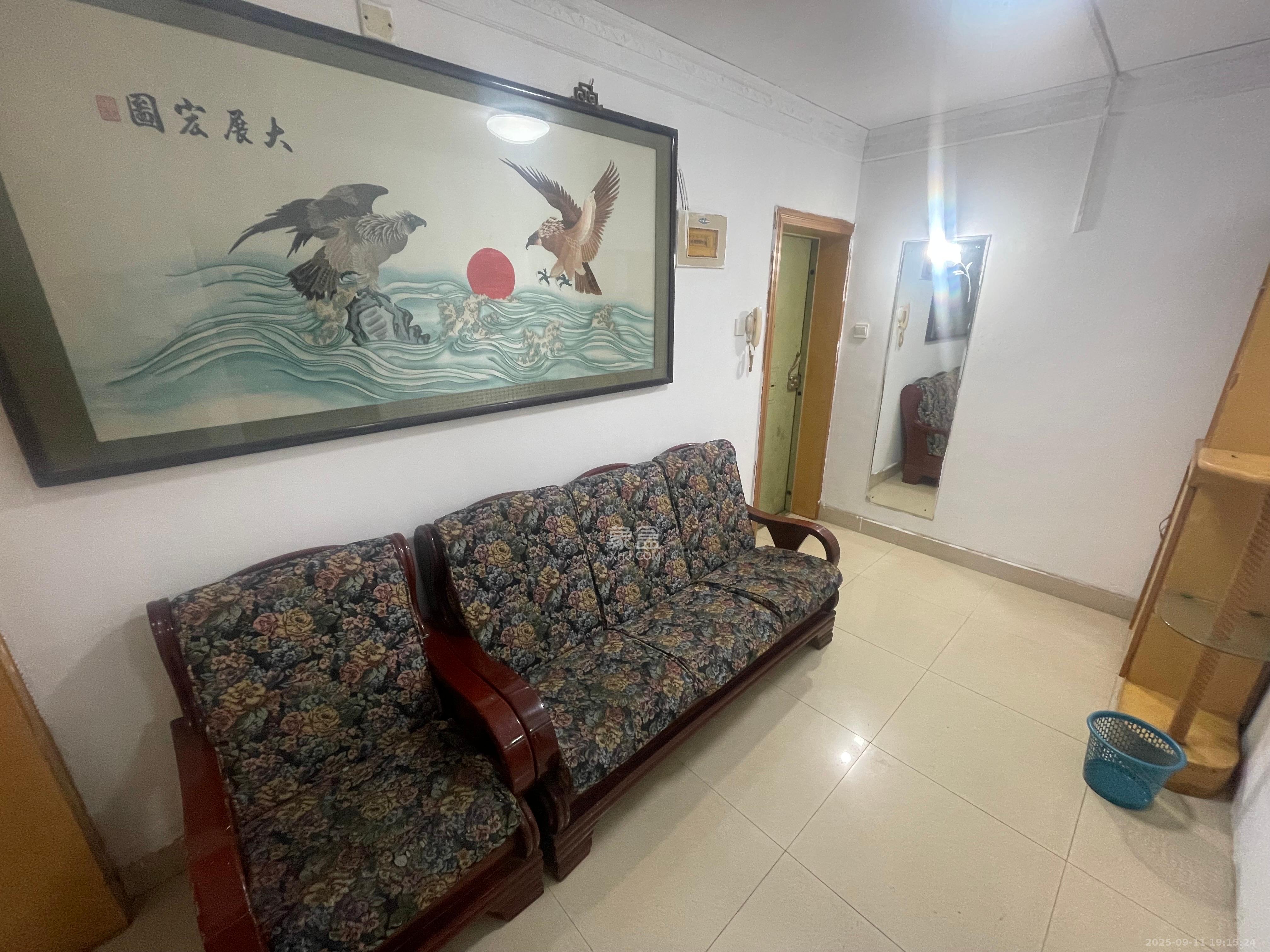 南园小区 4室1厅2卫 2000.0元/月 南园小区 4室1厅2卫 2000.0元/月室内图