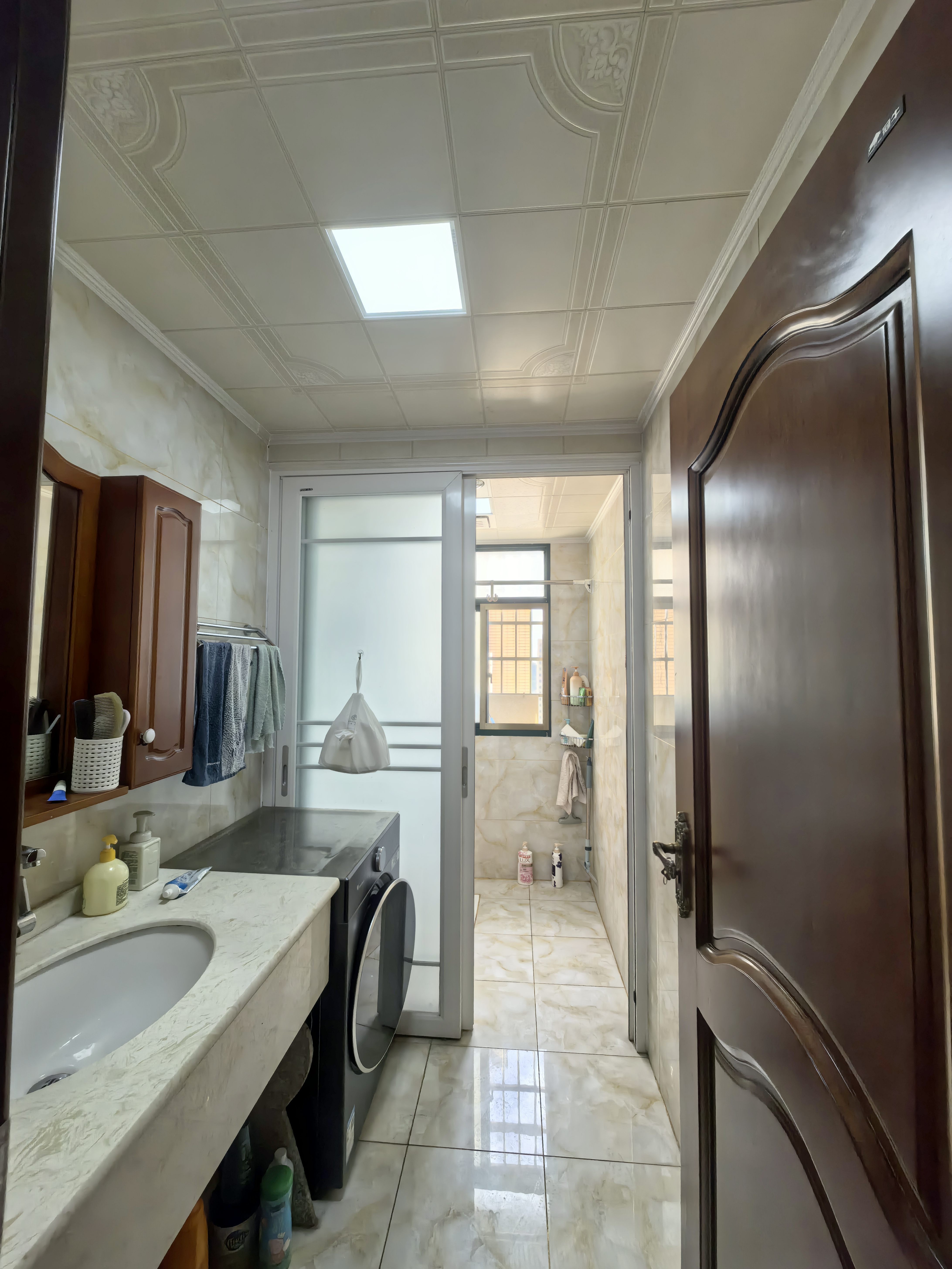 上尚城 5室2厅2卫 102.8万 上尚城 5室2厅2卫 102.8万客厅