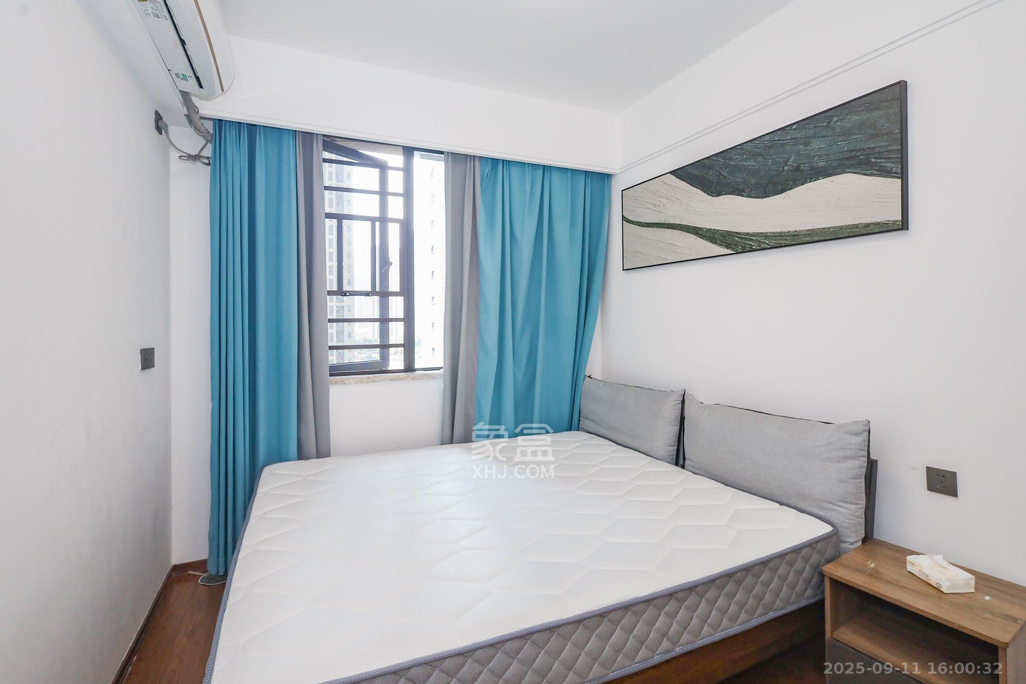 万科里金域滨江 4室2厅2卫 268.0万 万科里金域滨江 4室2厅2卫 268.0万卧室