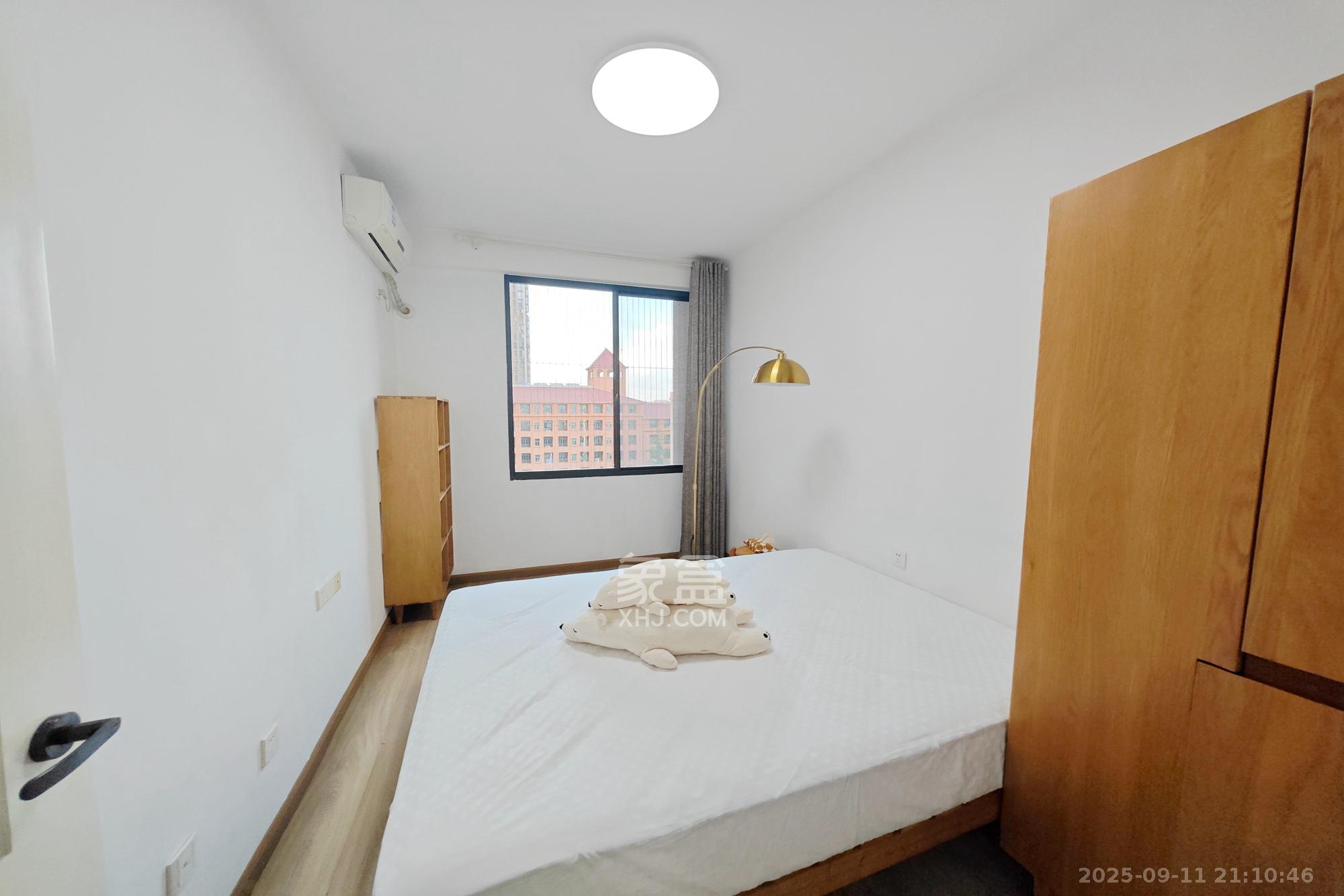 万博汇 3室2厅1卫 160.0万 万博汇 3室2厅1卫 160.0万卧室