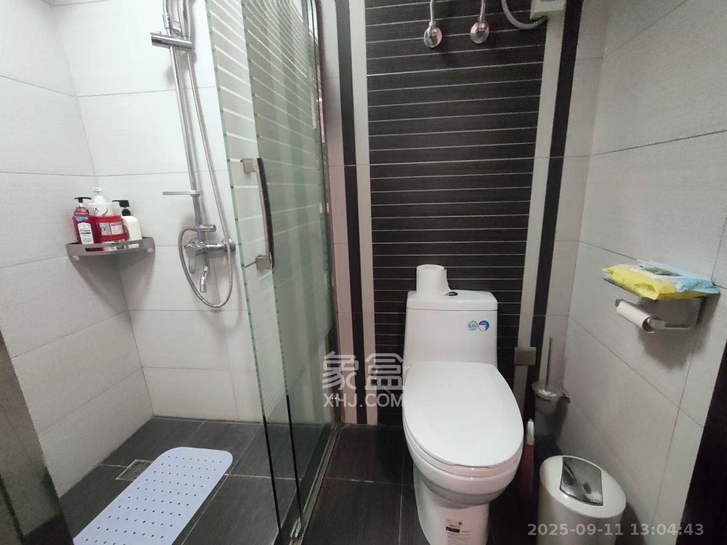 保利国际广场  1室1厅1卫    3300.0元/月室内图