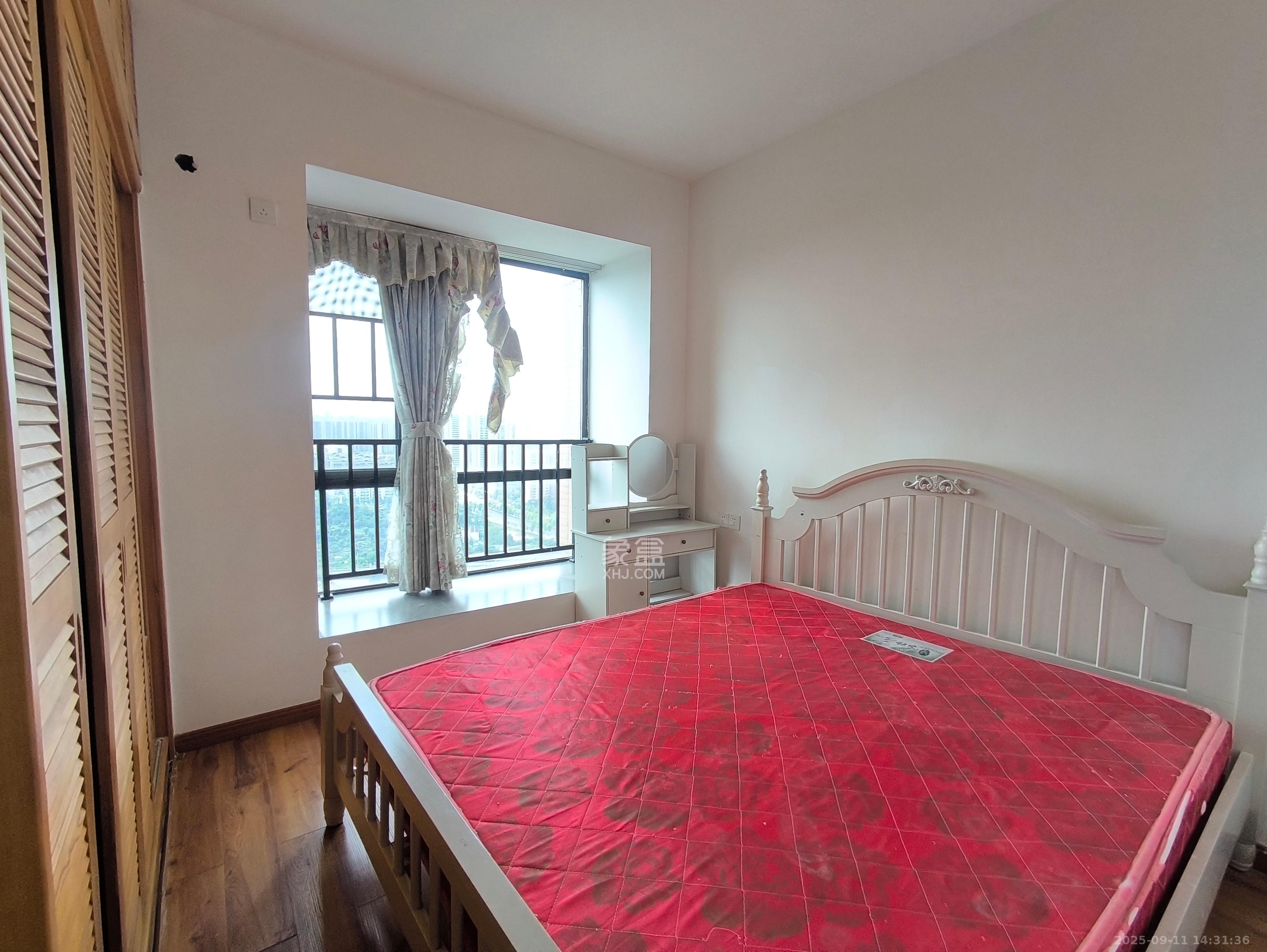 湖南报业文化城（米地亚家园）  3室2厅1卫    1800.0元/月室内图