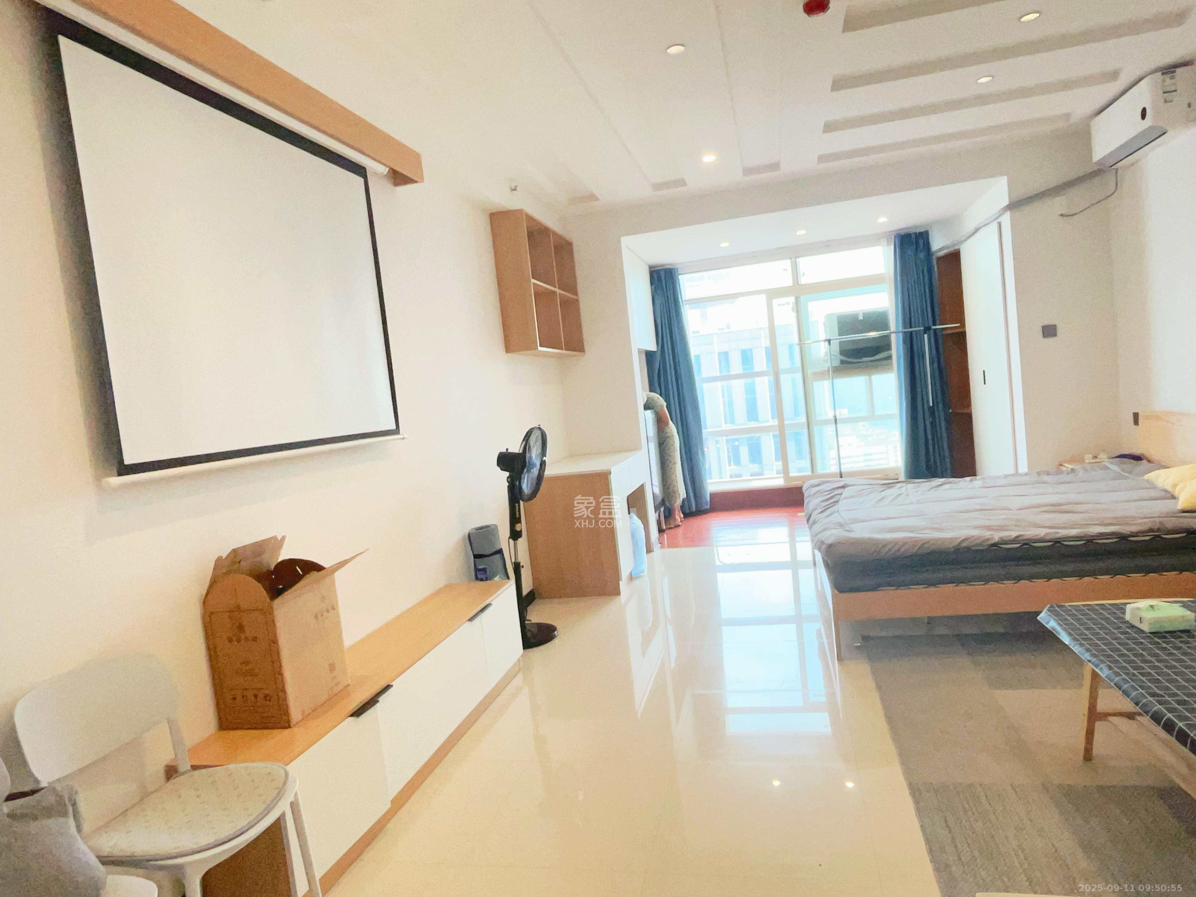 明城国际  1室1厅1卫    2400.0元/月 明城国际  1室1厅1卫    2400.0元/月室内图