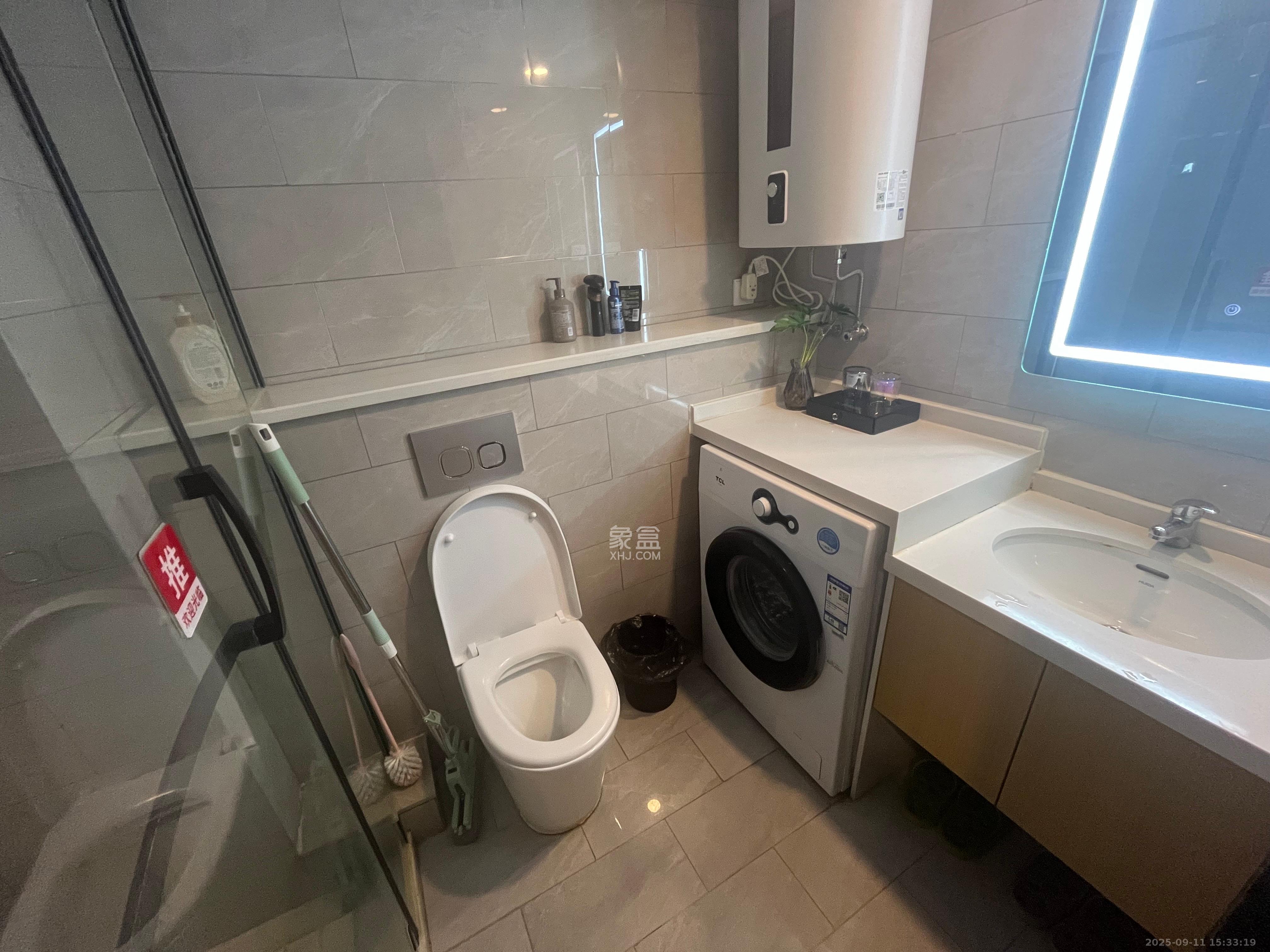 敬天广场 1室1厅1卫 2600.0元/月 敬天广场 1室1厅1卫 2600.0元/月室内图