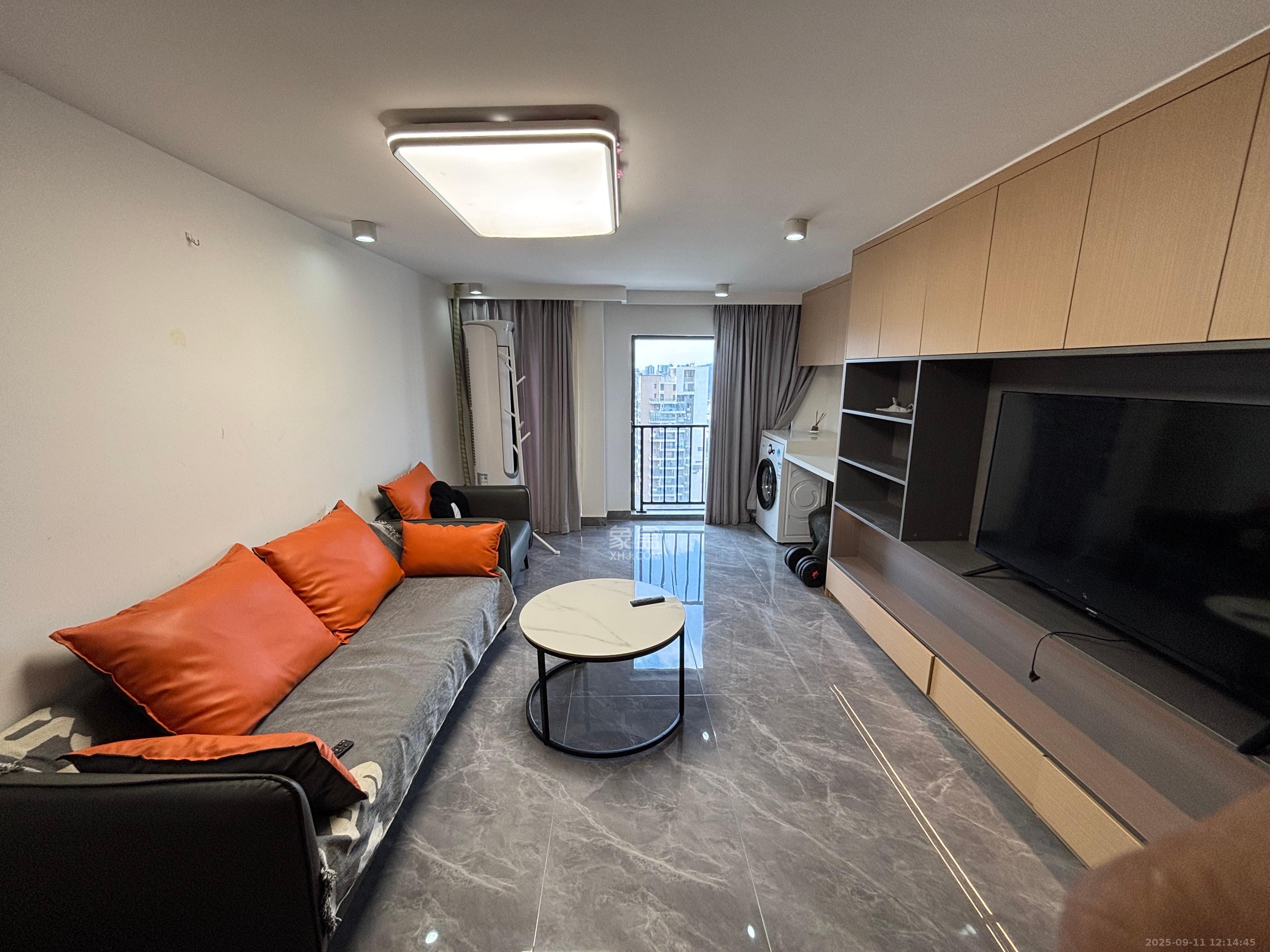 欣隆居  1室0厅0卫   2200.00元/月室内图
