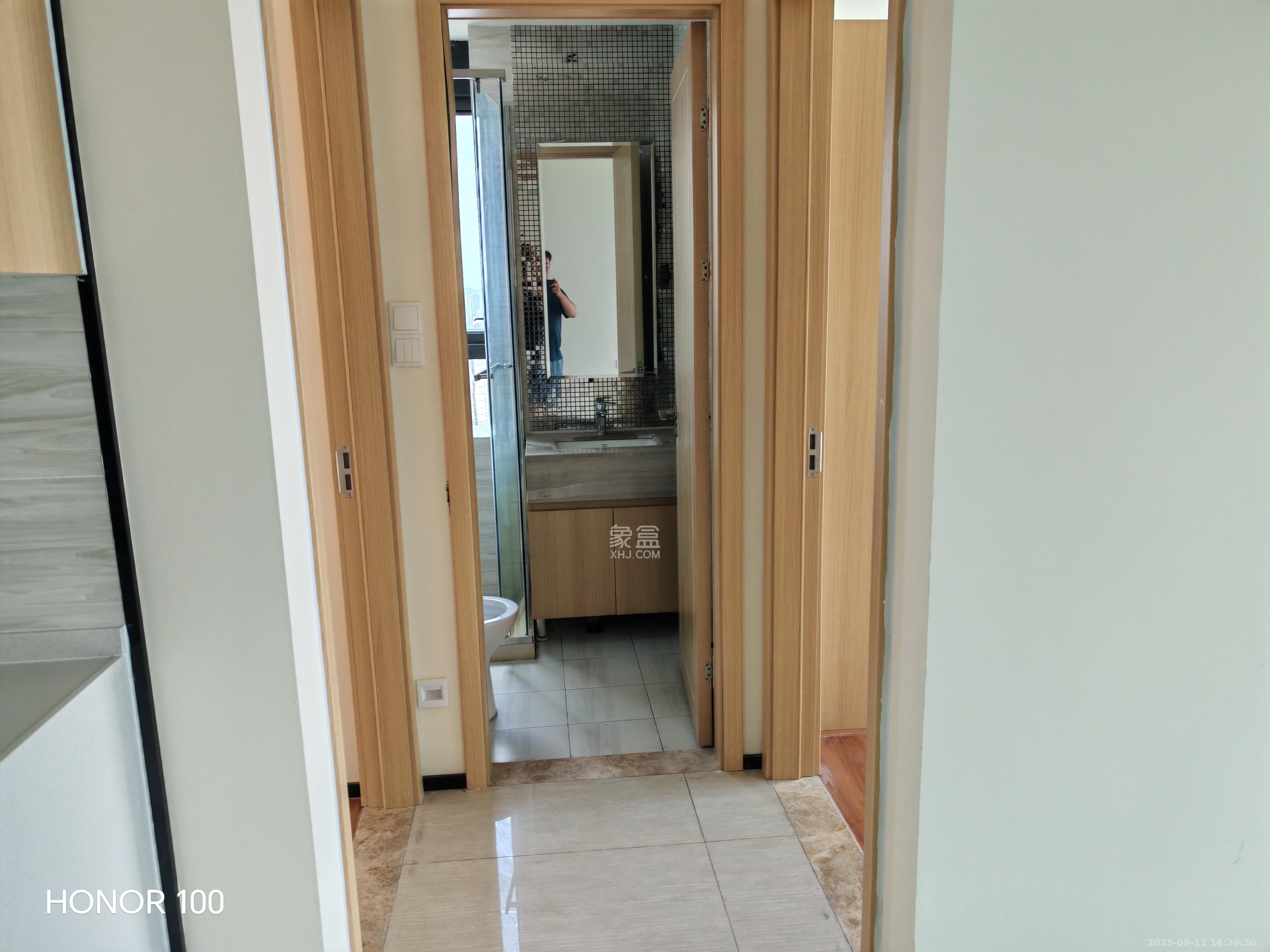 恒大珺悦府  2室1厅1卫    2200.0元/月室内图