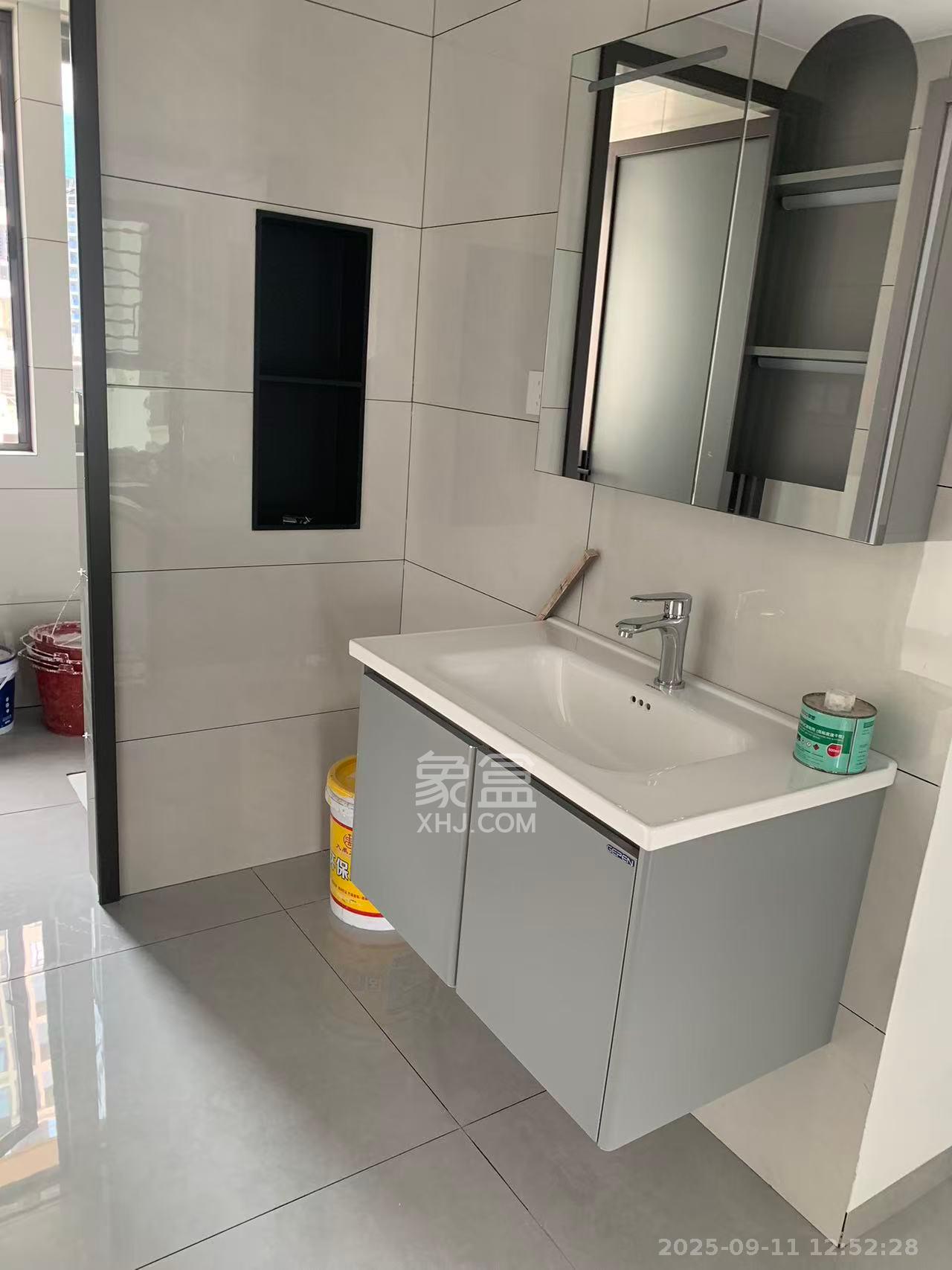 远洋红星天铂一期  4室2厅2卫    2900.0元/月室内图