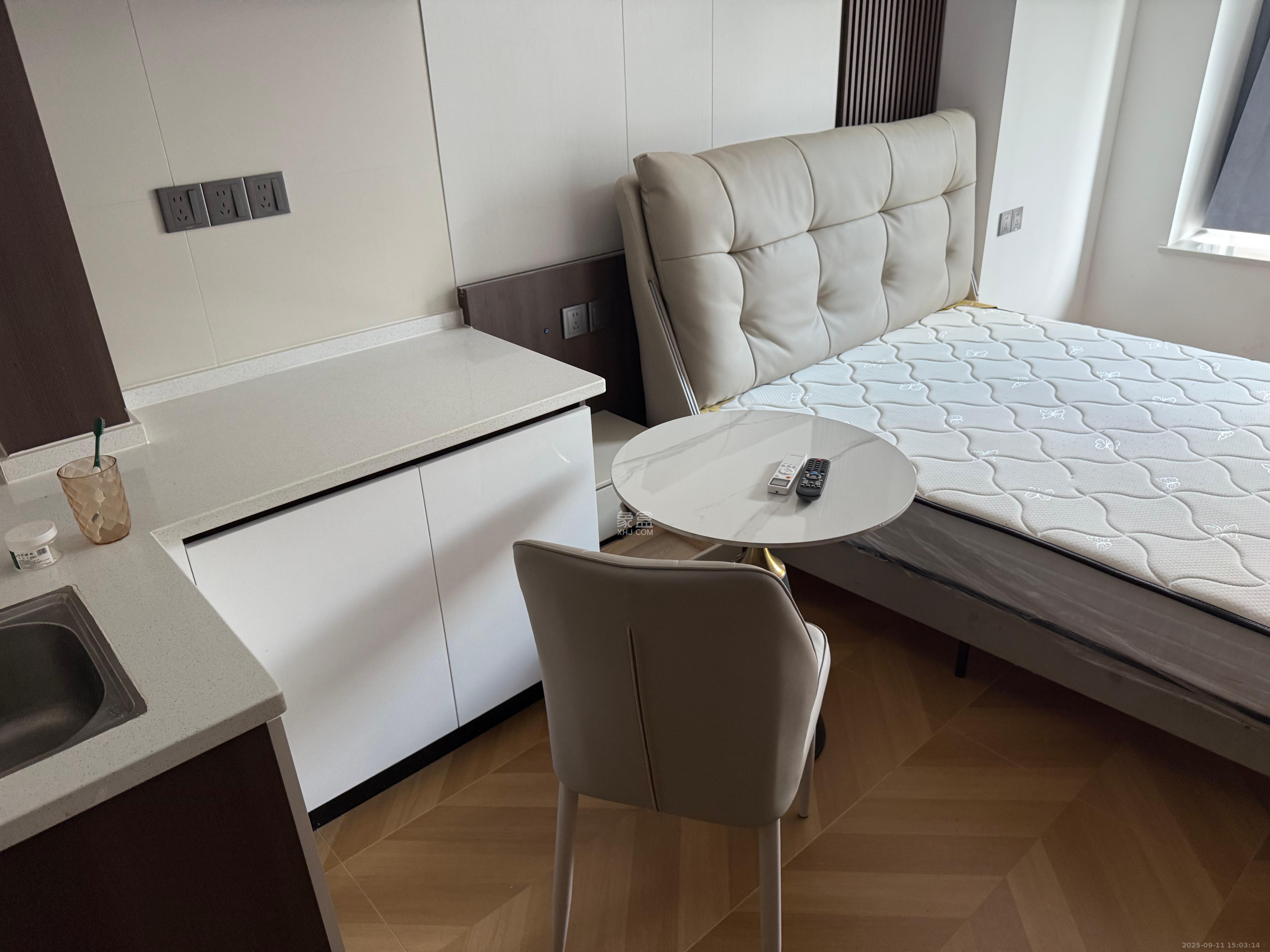 佳兆业云顶都汇 2室1厅1卫 2000.0元/月 佳兆业云顶都汇 2室1厅1卫 2000.0元/月室内图