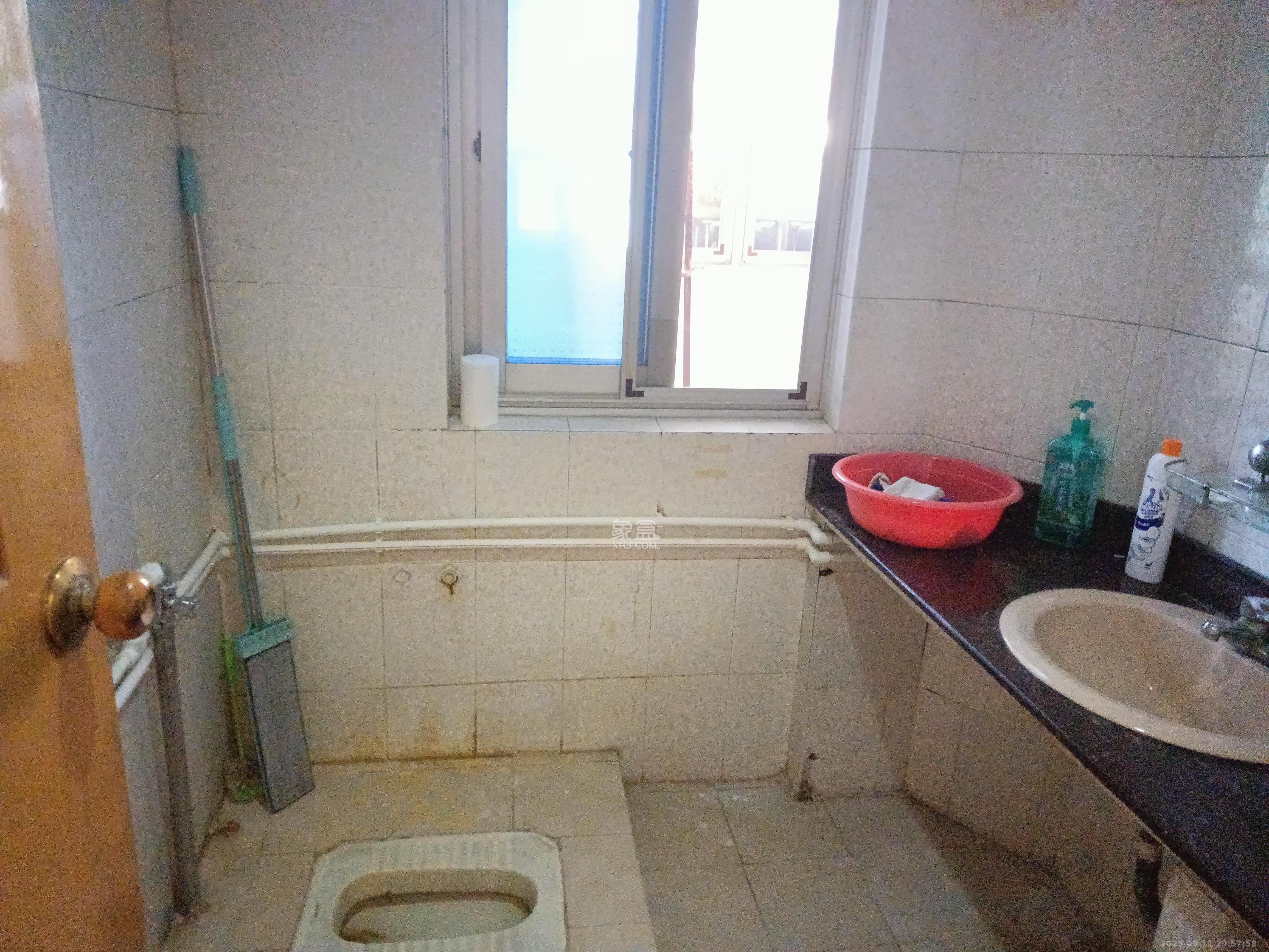 下民航宿舍 3室2厅1卫 1800.0元/月 下民航宿舍 3室2厅1卫 1800.0元/月室内图