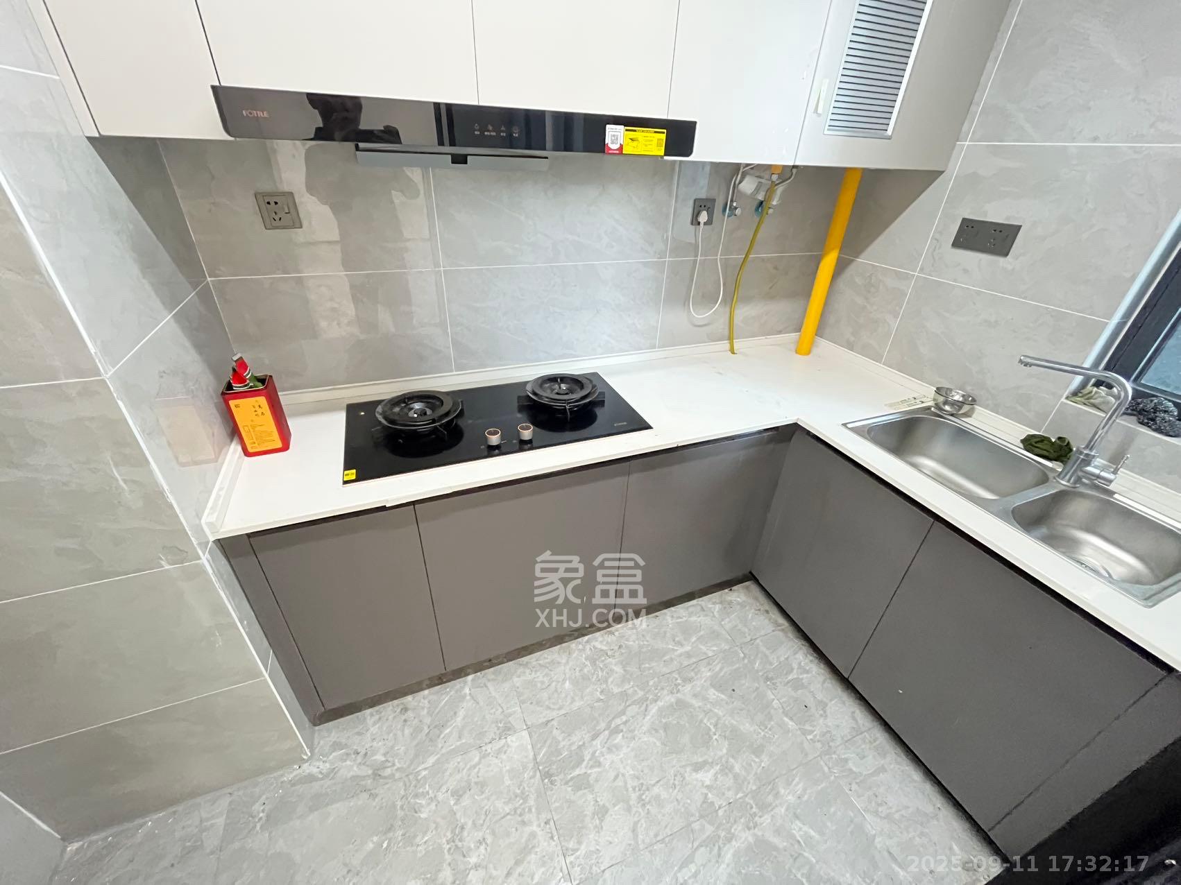 万科魅力之城 4室2厅2卫 3500.0元/月 万科魅力之城 4室2厅2卫 3500.0元/月室内图