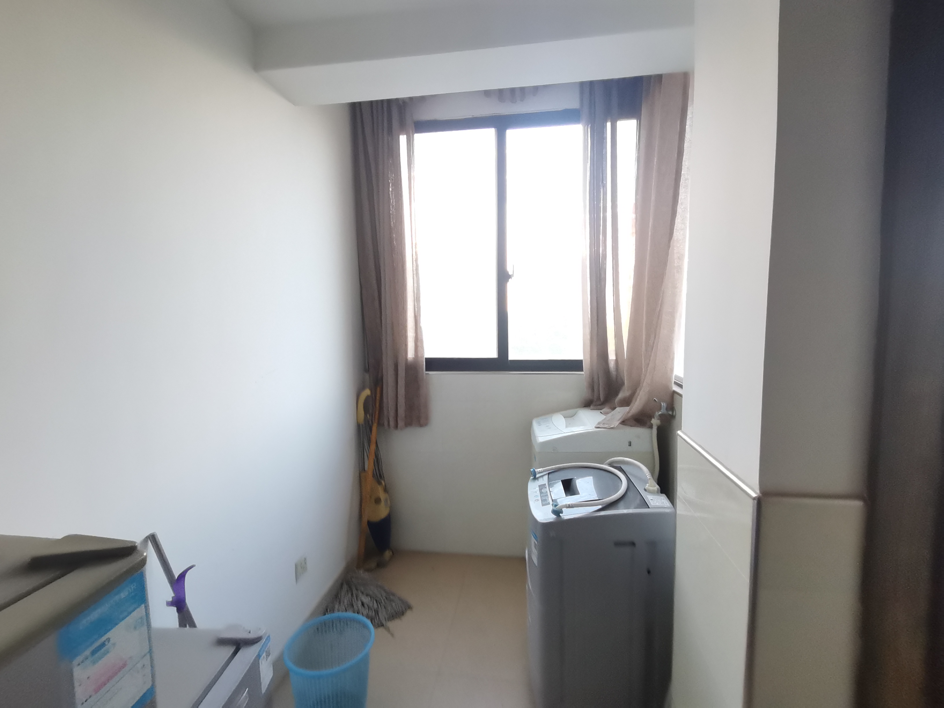 上城世家  1室1厅1卫    32.8万 上城世家  1室1厅1卫    32.8万室内图