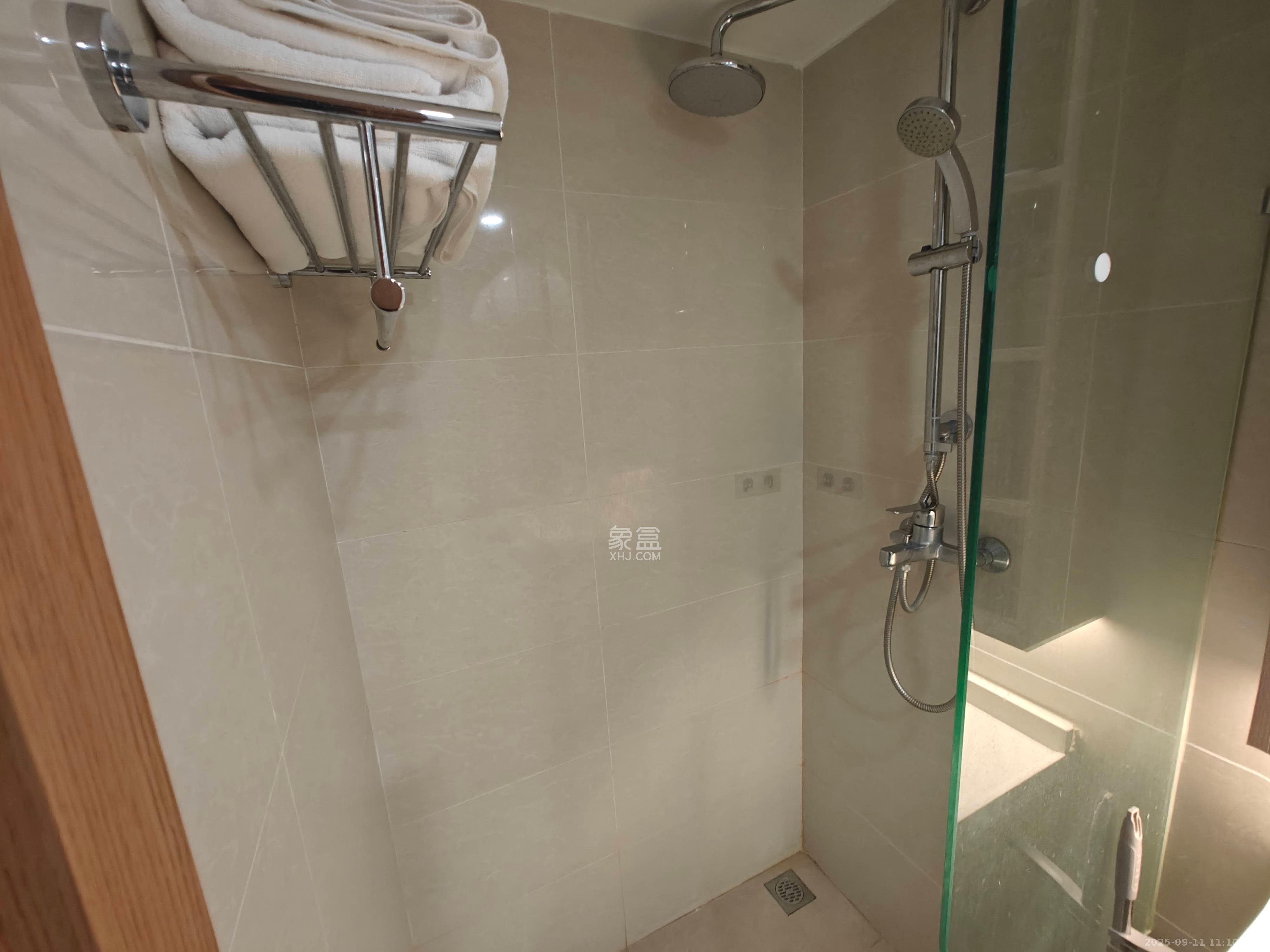 阳光城檀悦  2室1厅1卫    2600.0元/月 阳光城檀悦  2室1厅1卫    2600.0元/月室内图