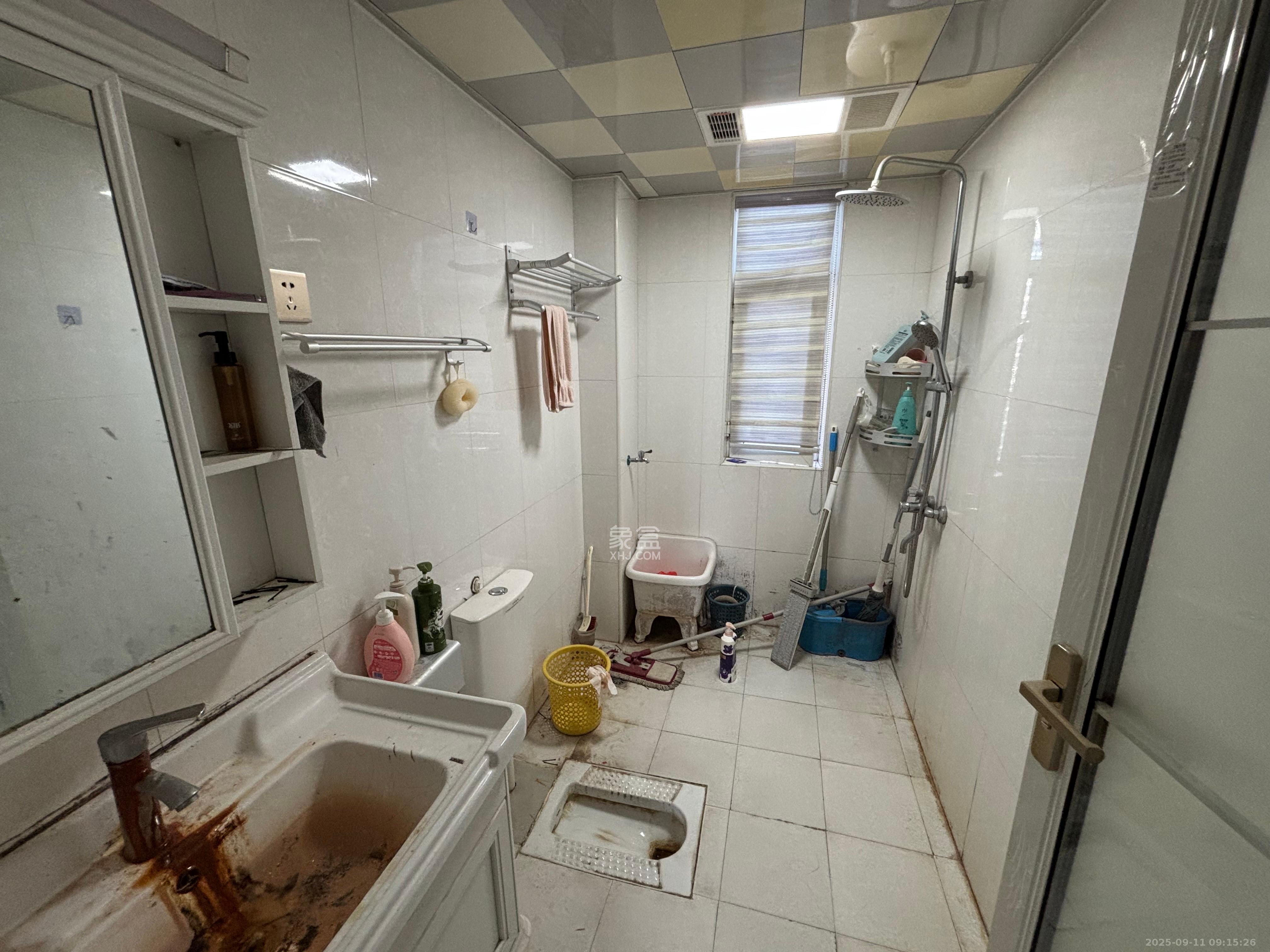 红区抽屉 3室0厅0卫 2800.0元/月 红区抽屉 3室0厅0卫 2800.0元/月室内图