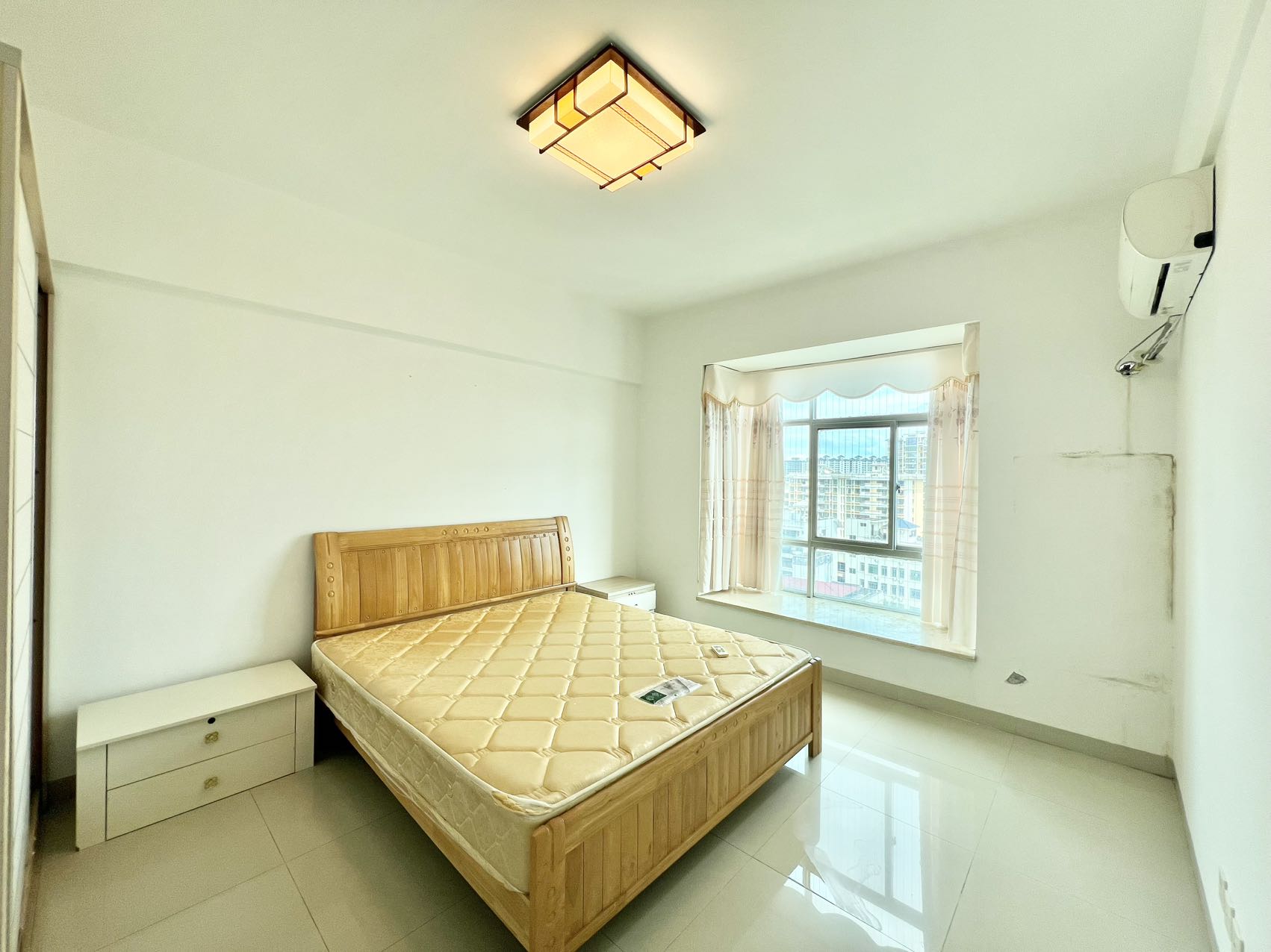 丽晶花园  3室2厅1卫    2500.0元/月室内图