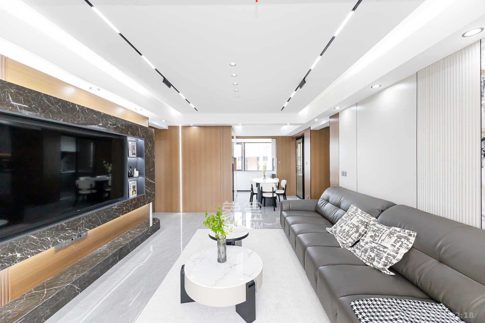 勤诚达境界城  4室2厅2卫    109.8万 勤诚达境界城  4室2厅2卫    109.8万客厅