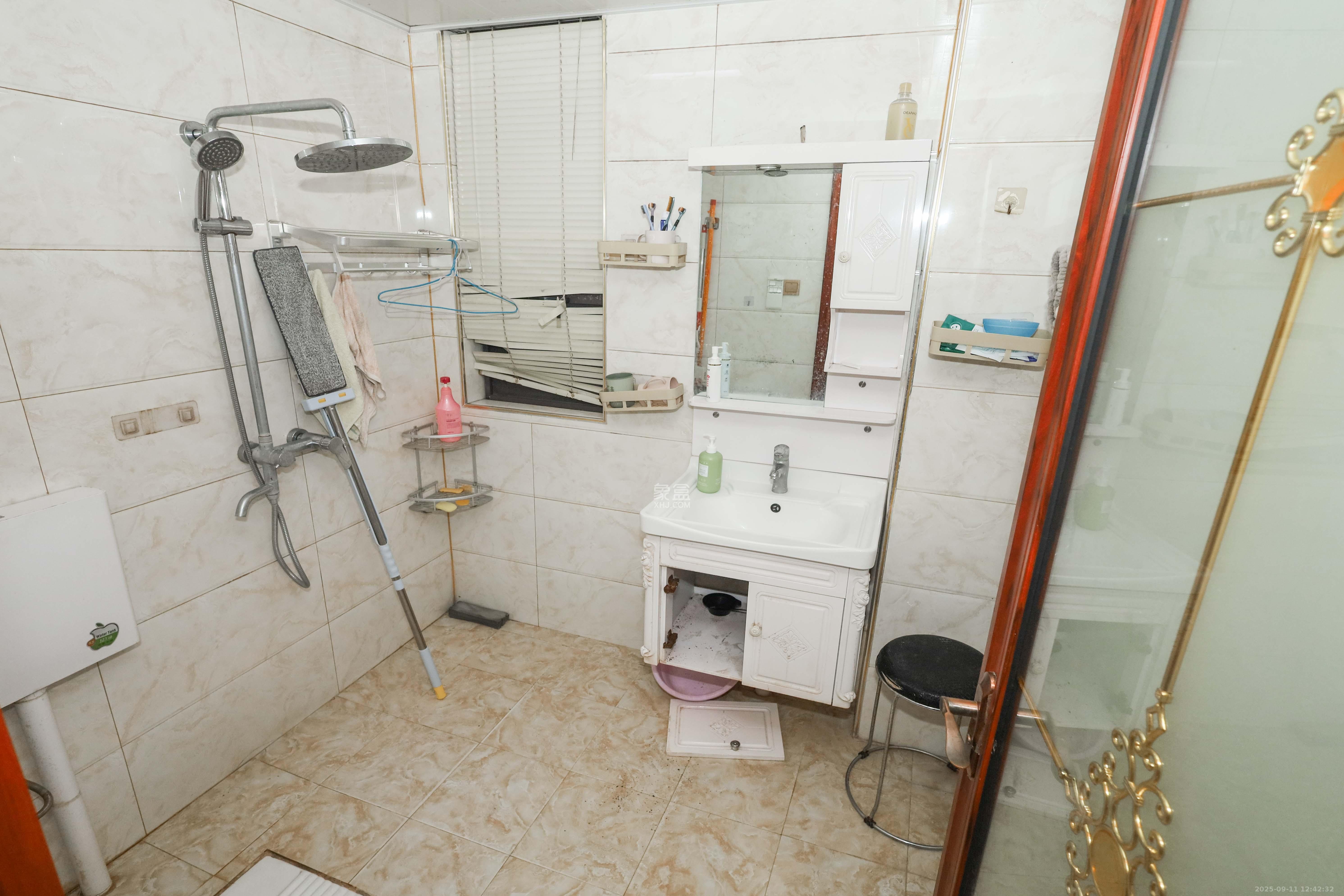 惠天然梅岭国际 3室2厅1卫 125.8万 惠天然梅岭国际 3室2厅1卫 125.8万卫生间