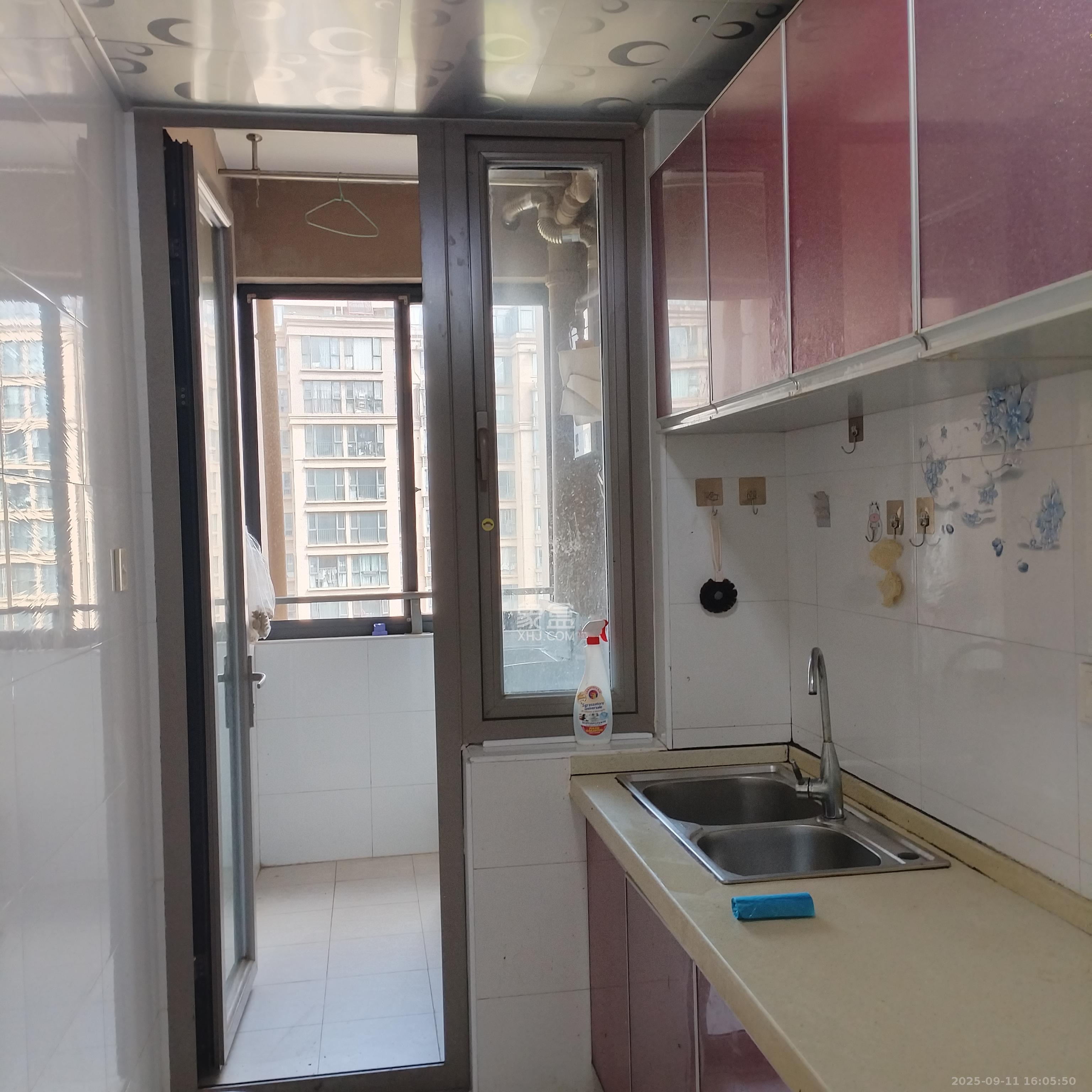 怡海星城  2室2厅1卫    1500.0元/月室内图