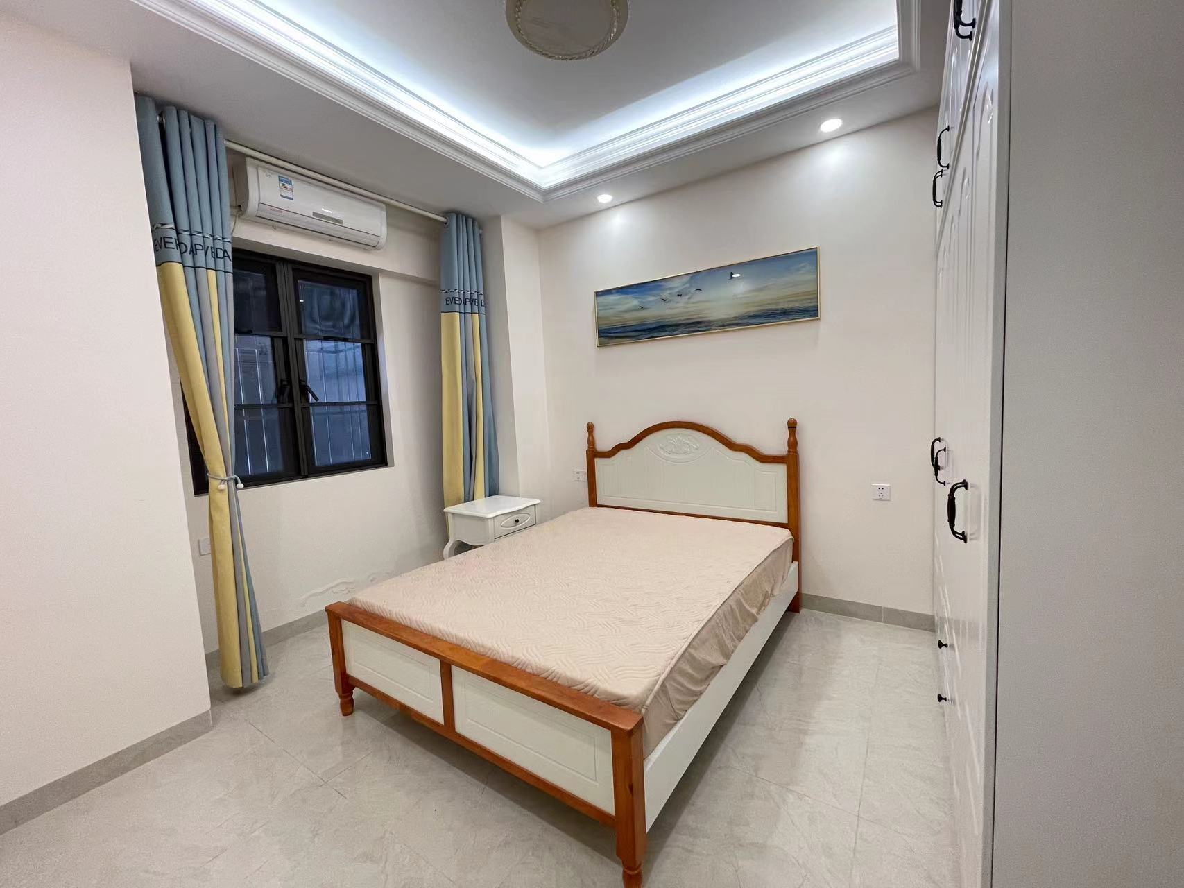 华润中心  2室1厅1卫    4000.0元/月 华润中心  2室1厅1卫    4000.0元/月室内图