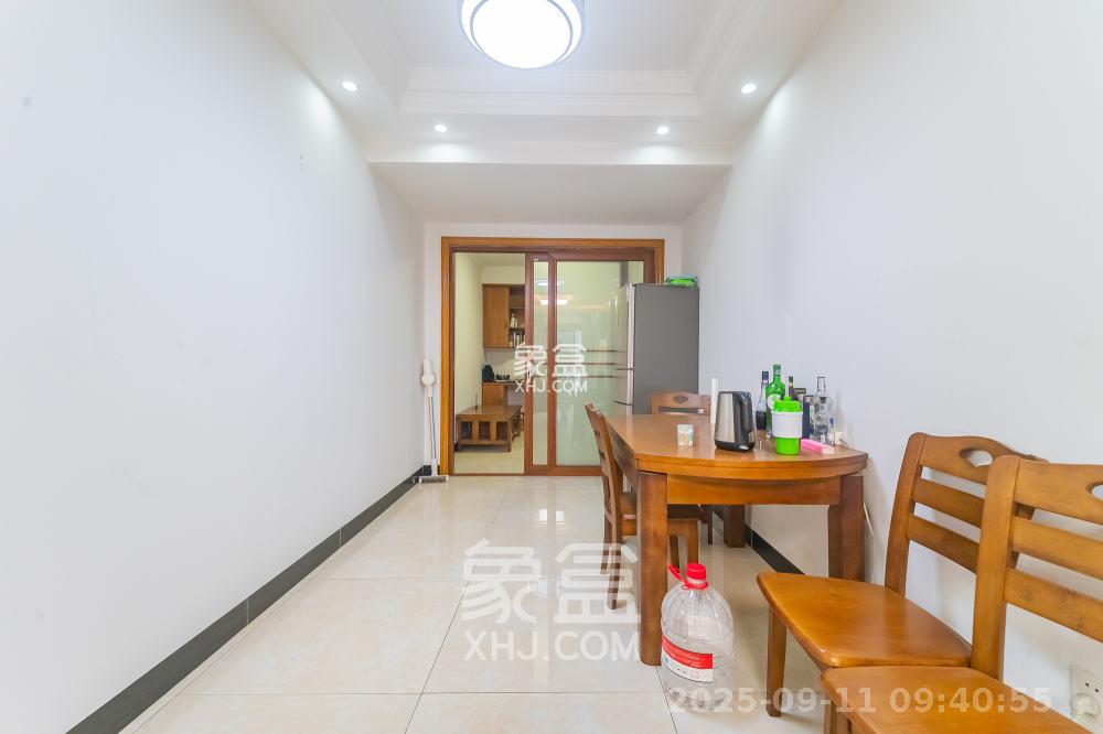 国泰九龙湾 4室2厅2卫 3000.0元/月 国泰九龙湾 4室2厅2卫 3000.0元/月室内图