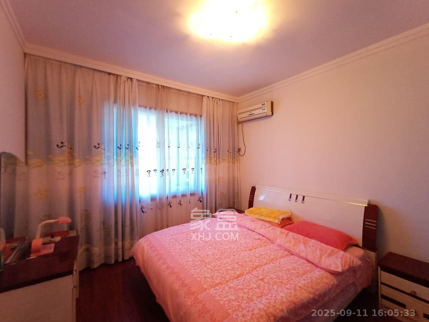 长沙金丰小区 4室2厅2卫 2200.0元/月 长沙金丰小区 4室2厅2卫 2200.0元/月室内图