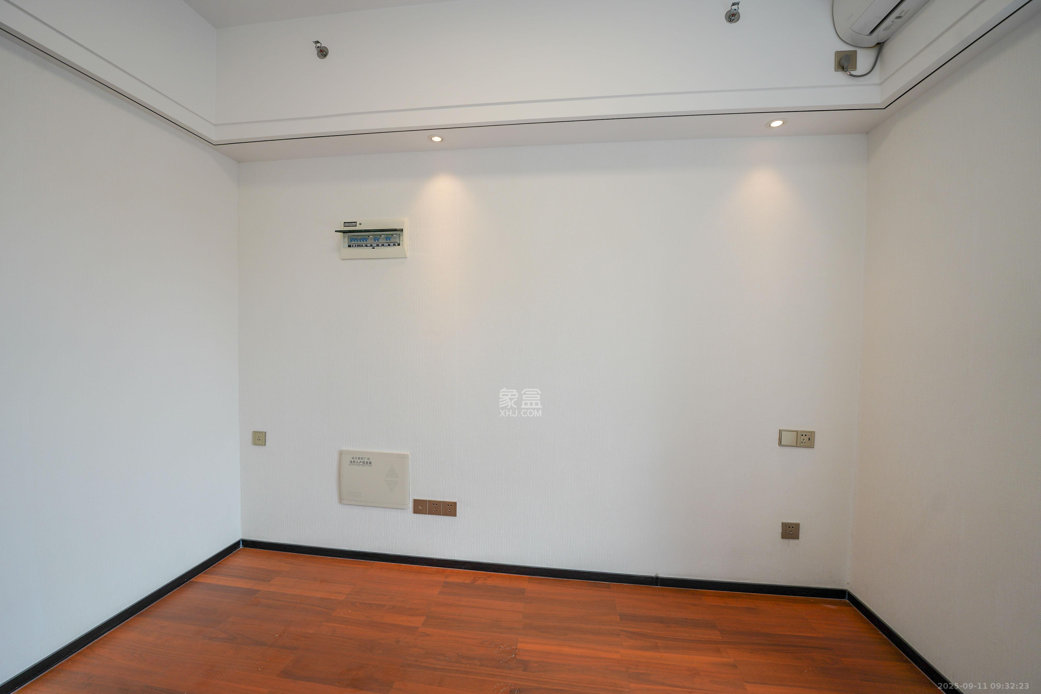 福天藏郡院子  1室0厅0卫    15.0万 福天藏郡院子  1室0厅0卫    15.0万客厅