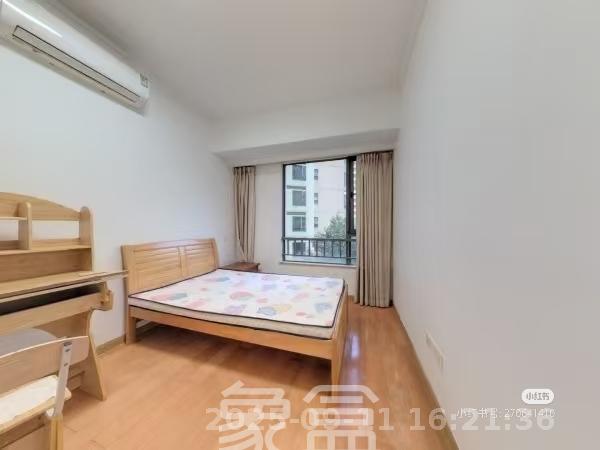 珠江花城四期花盛  2室2厅1卫   2100.00元/月室内图