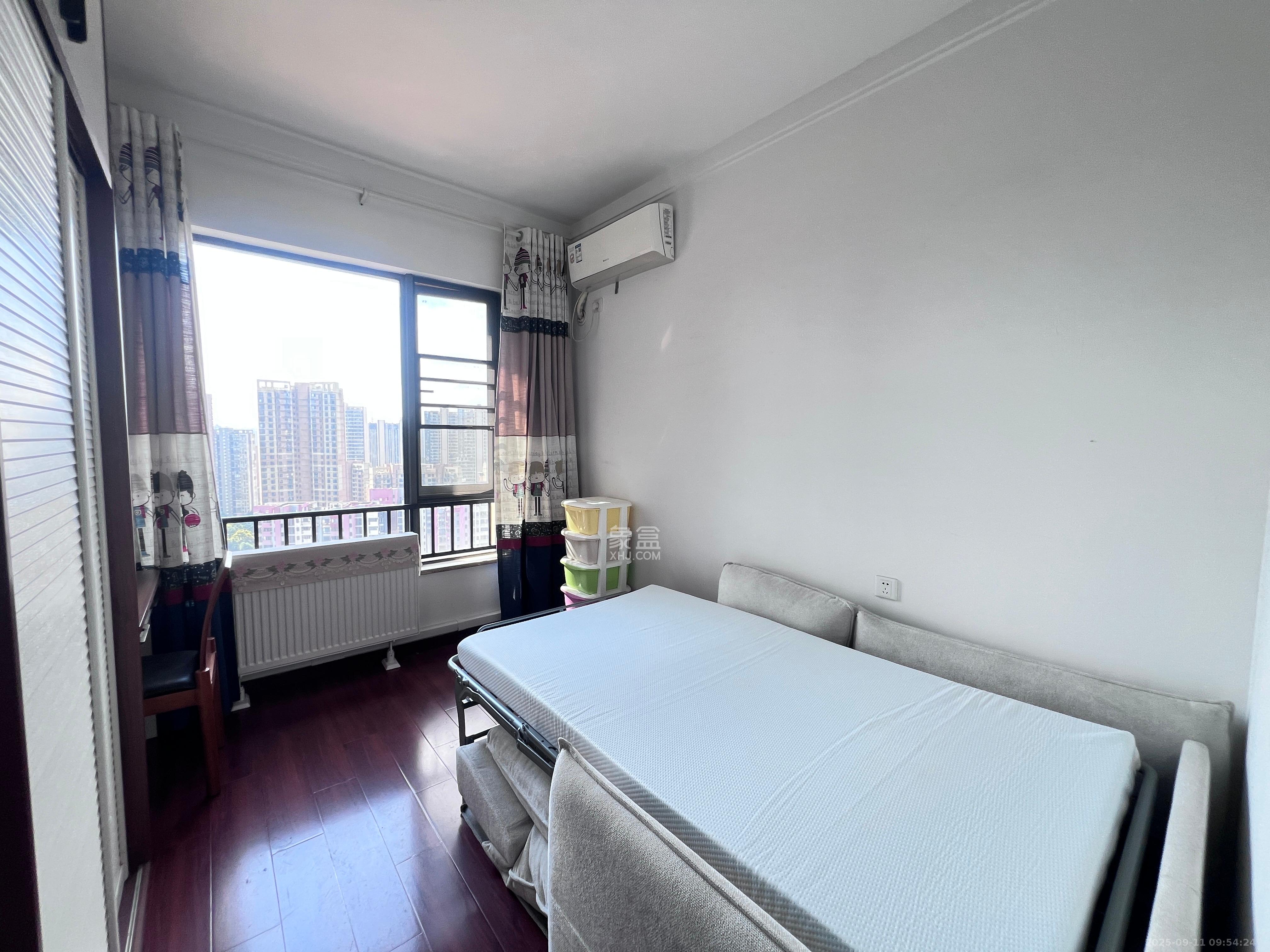 珠江郦城公园1号 3室2厅2卫 2900.0元/月 珠江郦城公园1号 3室2厅2卫 2900.0元/月室内图